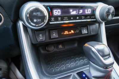 2024 Toyota RAV4 Prime SE