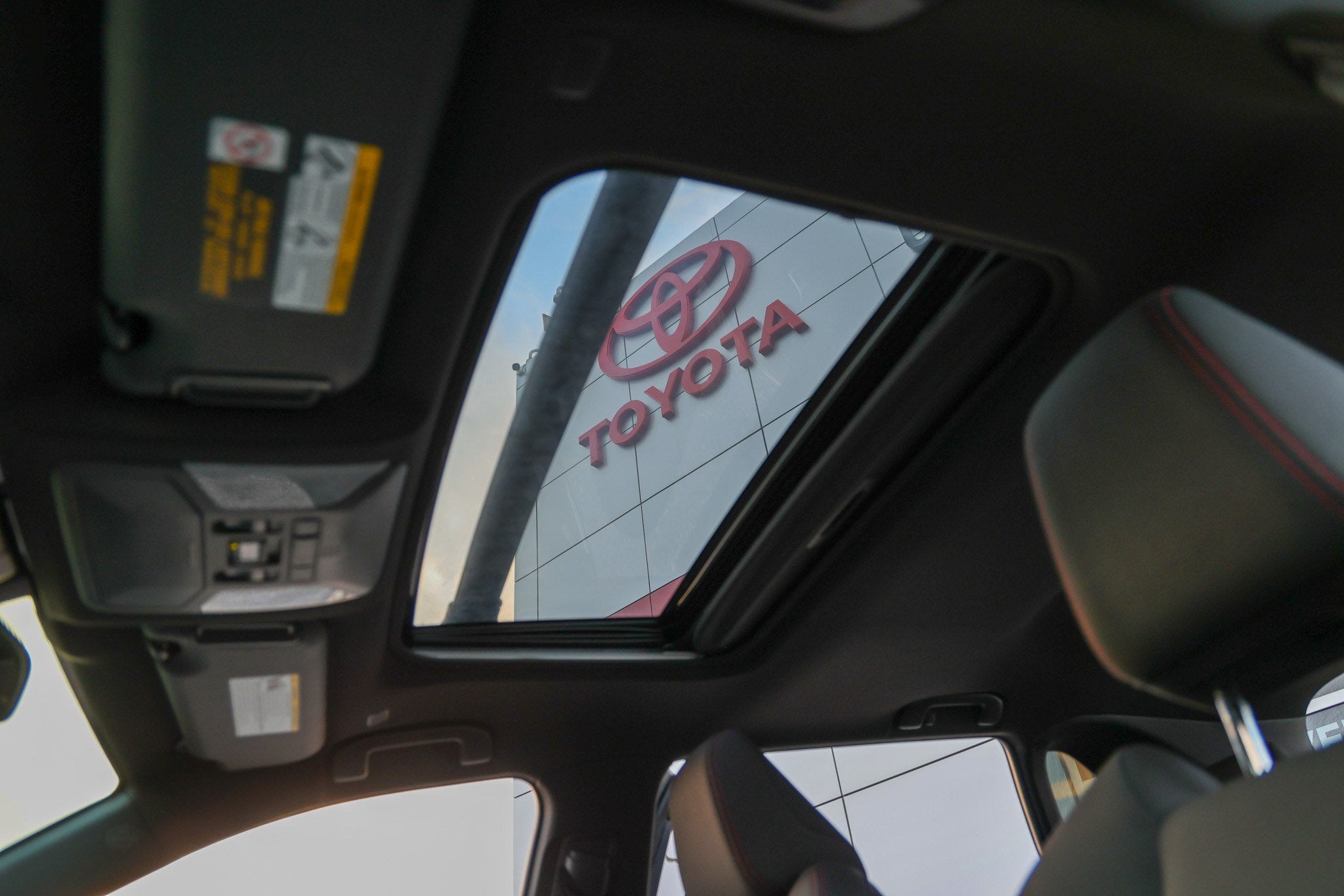 2024 Toyota RAV4 Prime SE