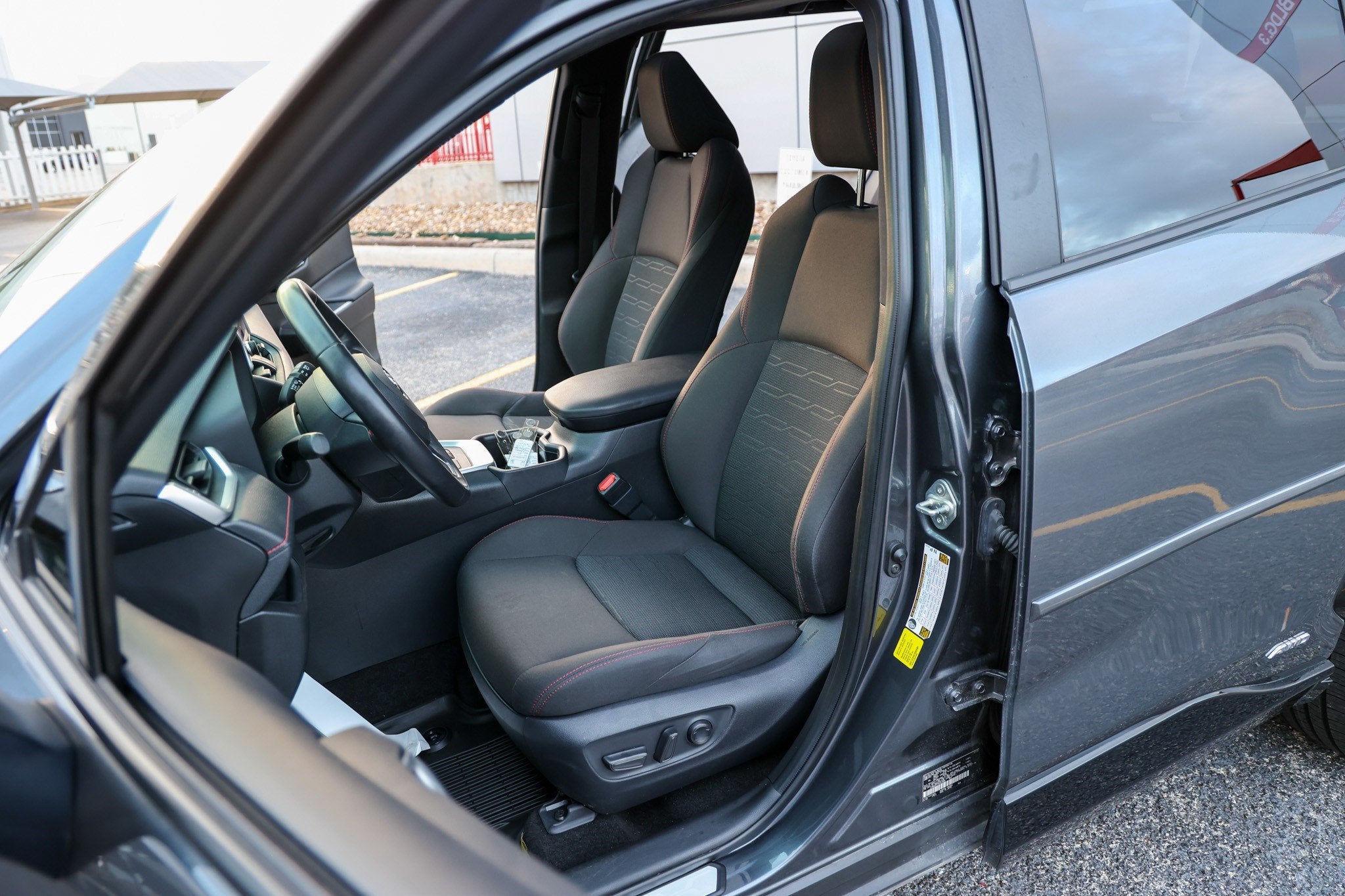 2024 Toyota RAV4 Prime SE