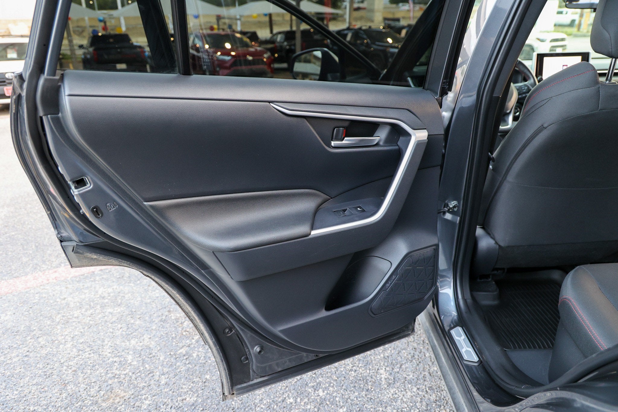 2024 Toyota RAV4 Prime SE