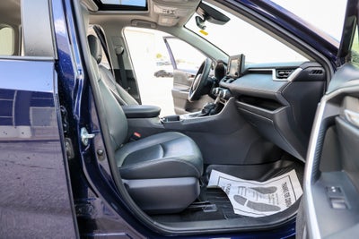2020 Toyota RAV4 XLE Premium