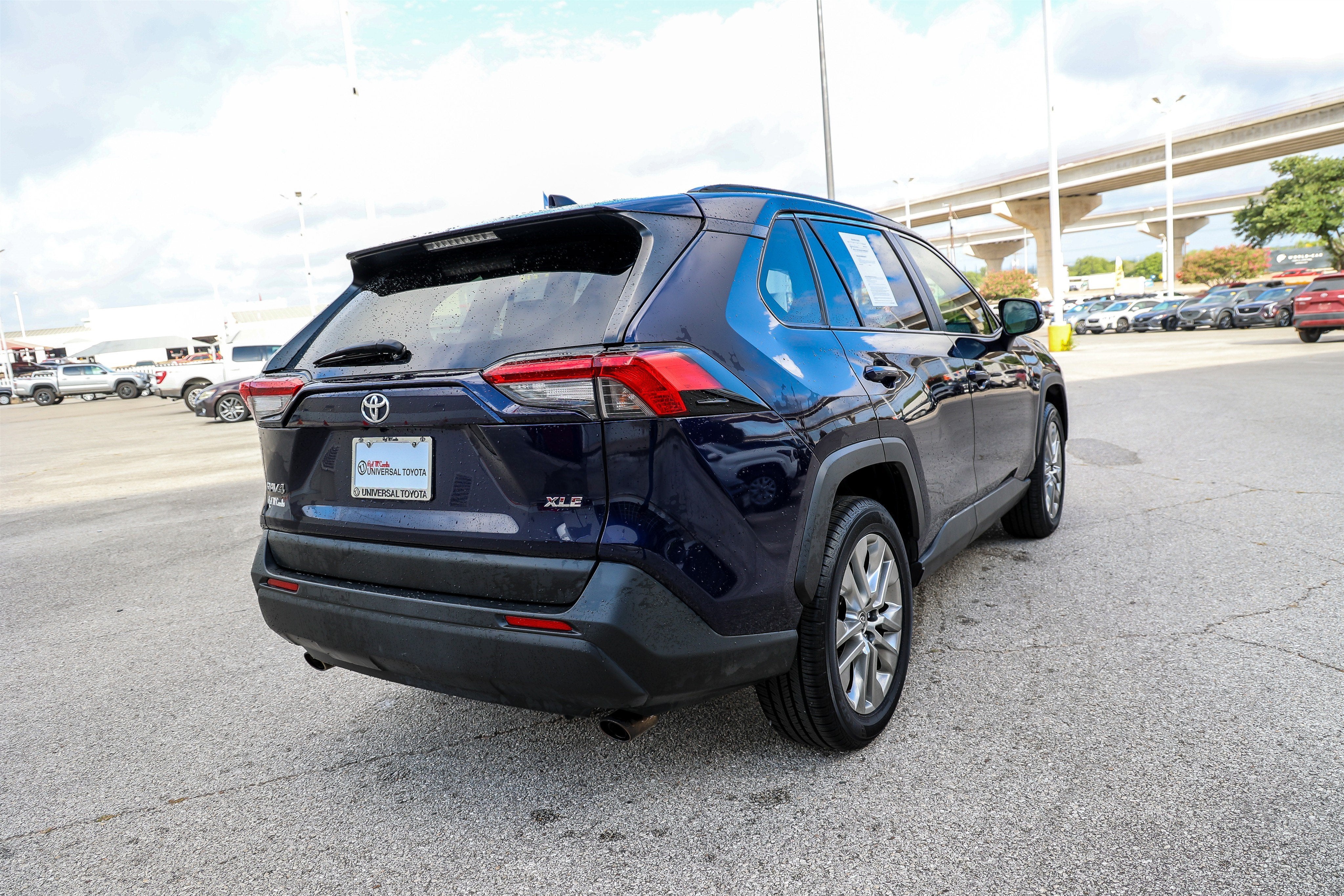 2020 Toyota RAV4 XLE Premium