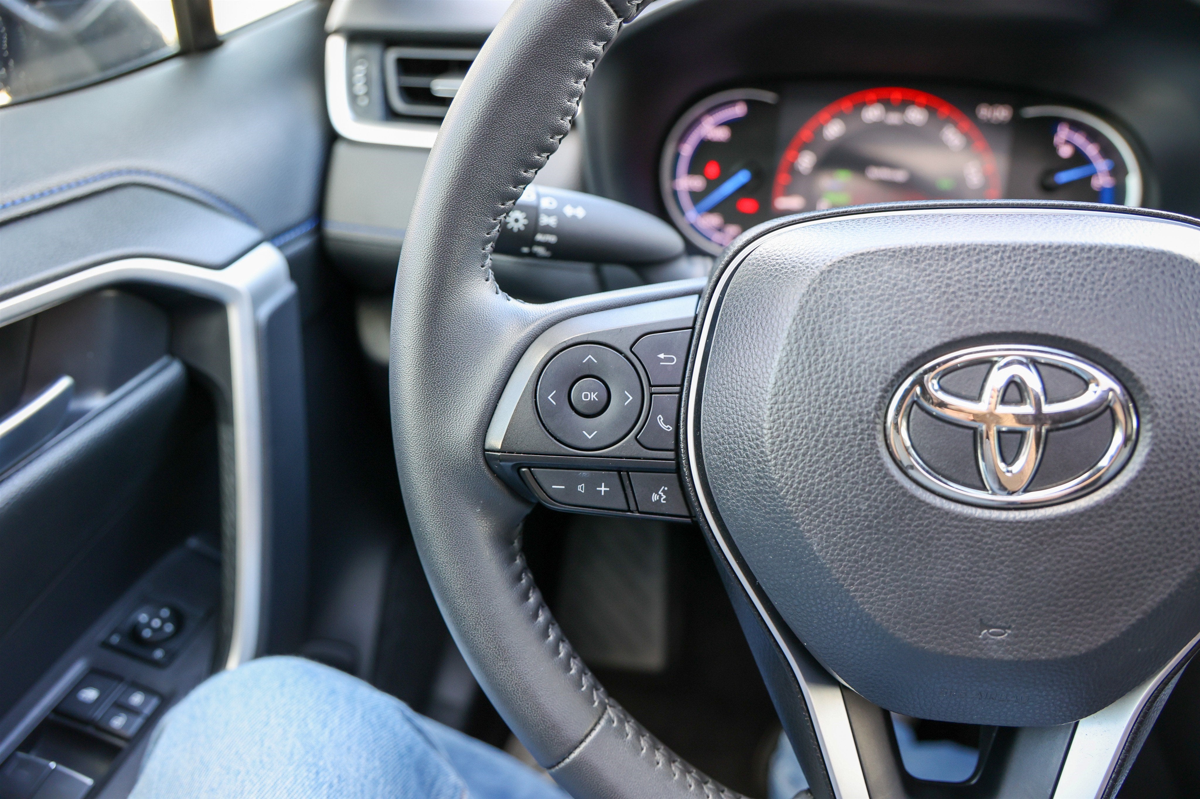 2025 Toyota RAV4 Hybrid Hybrid XSE