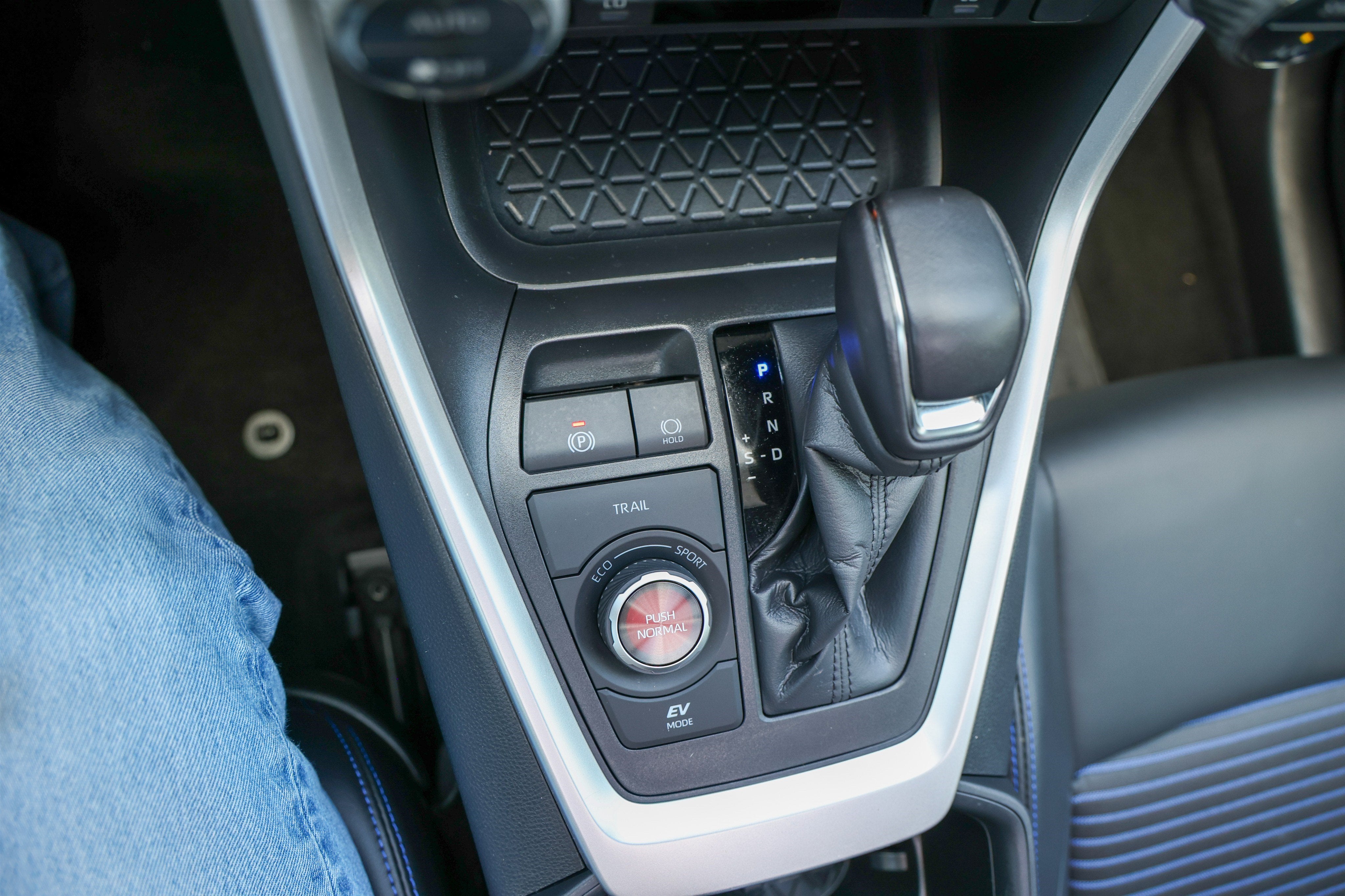 2025 Toyota RAV4 Hybrid Hybrid XSE
