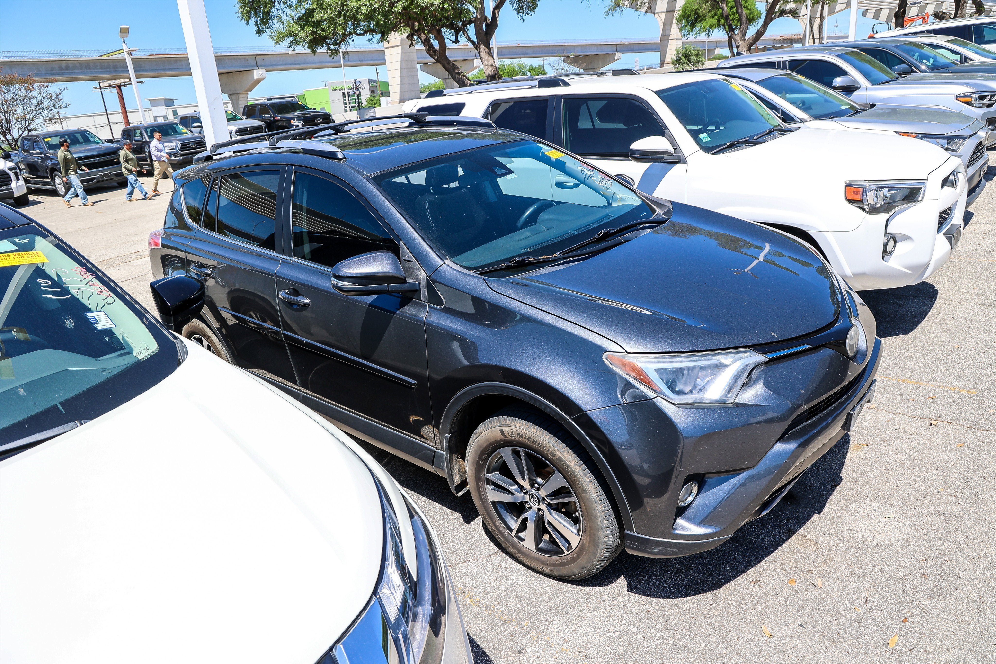 2017 Toyota RAV4 XLE