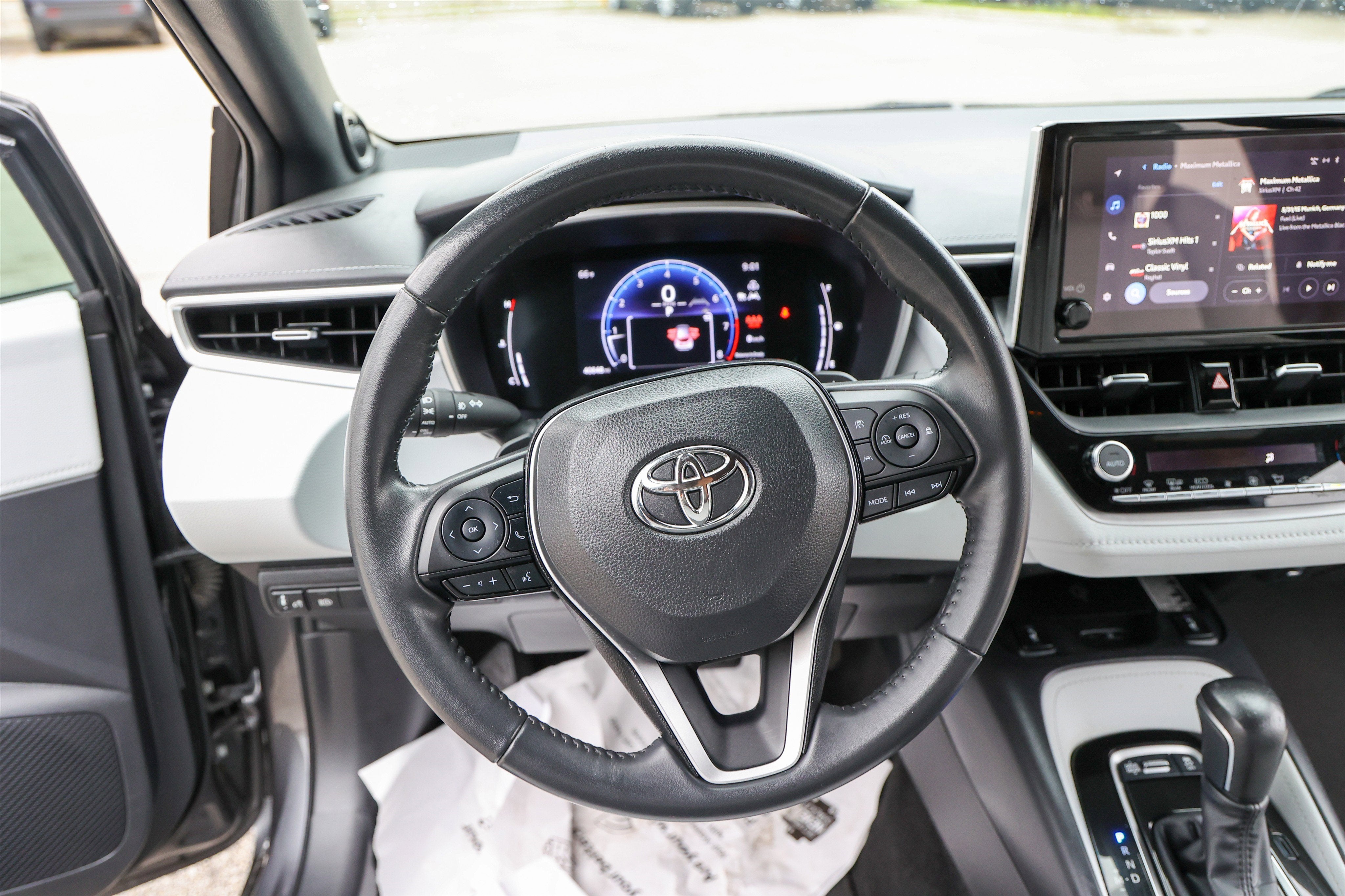 2024 Toyota Corolla Hatchback XSE