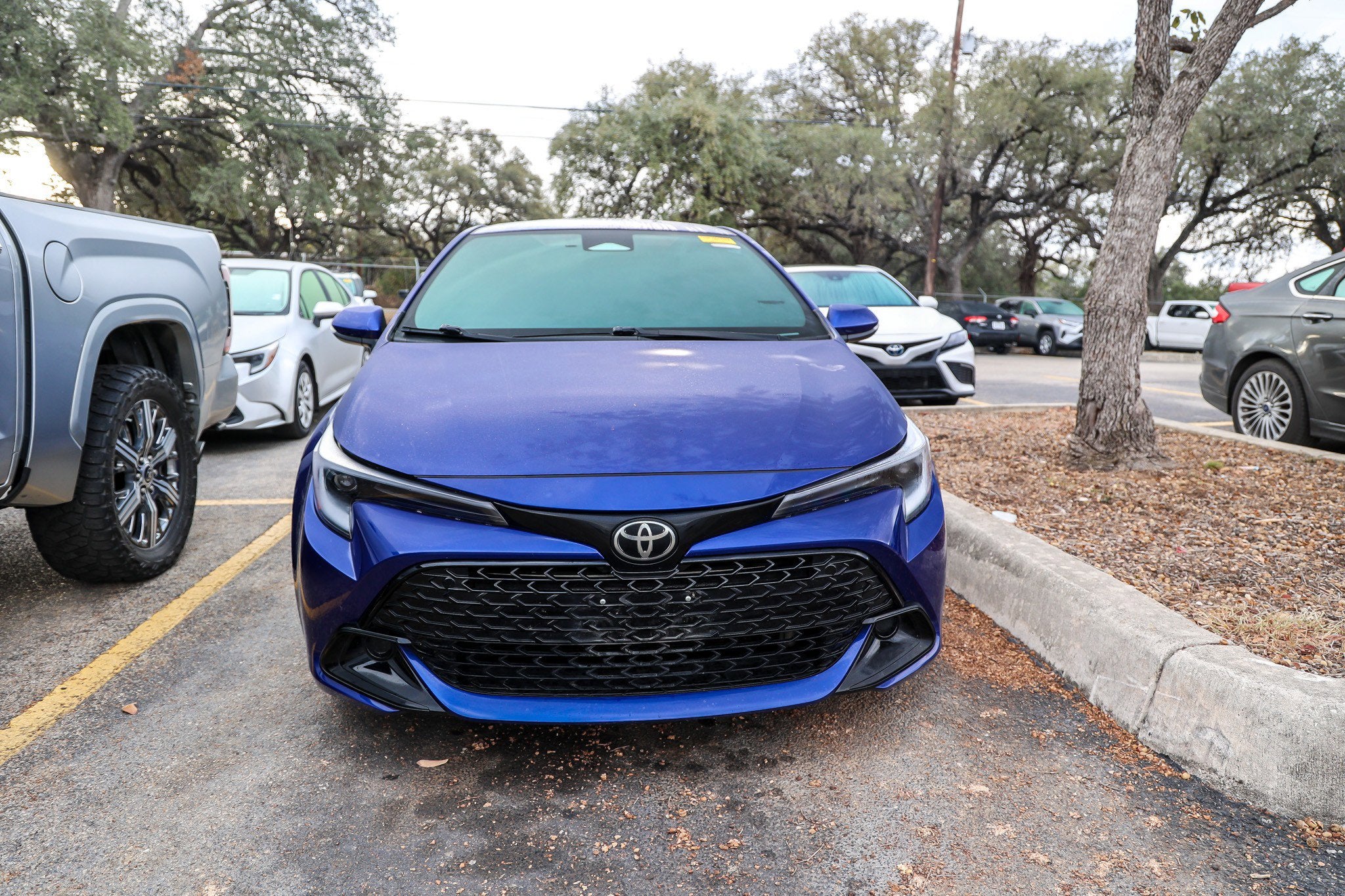 2023 Toyota COROLLA HATCHBACK SE