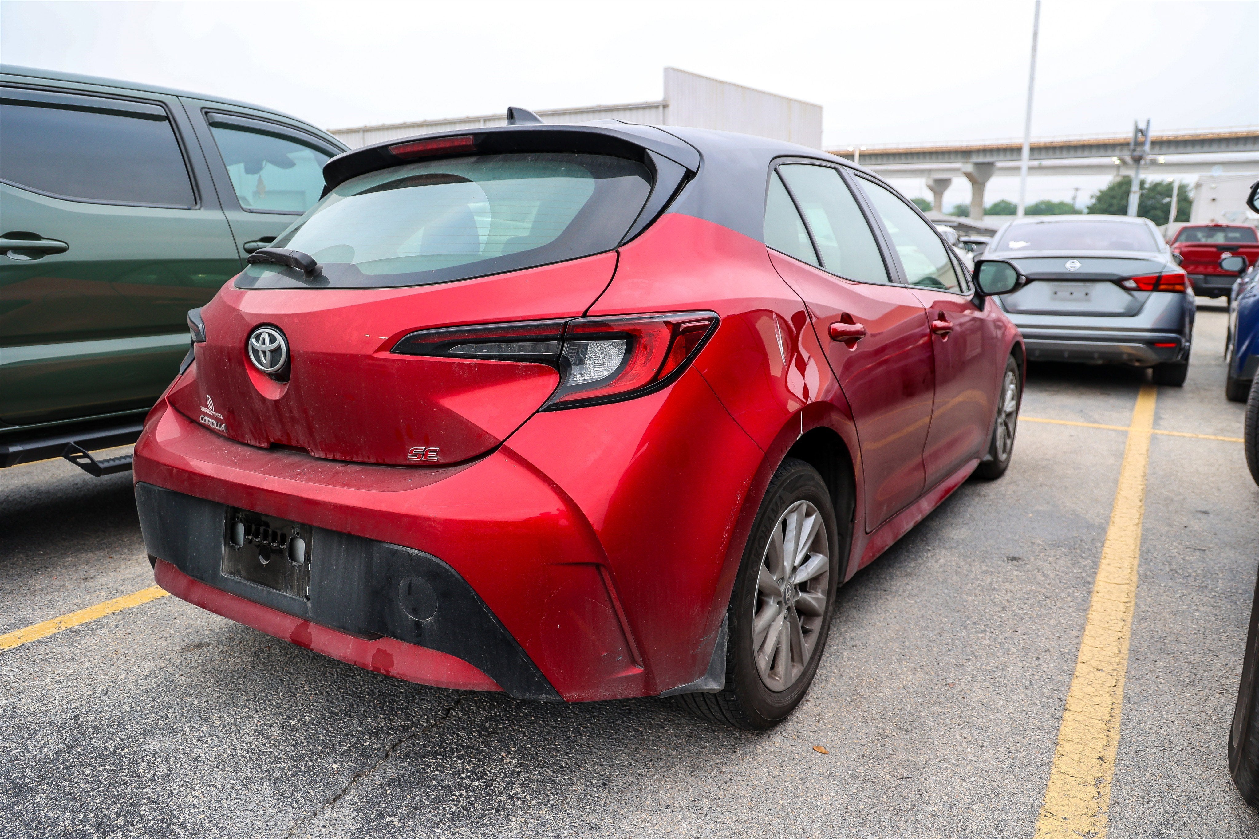2024 Toyota COROLLA HATCHBACK SE