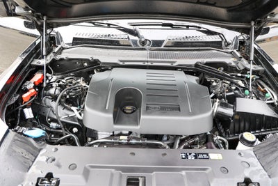 2025 Land Rover Defender X-Dynamic SE