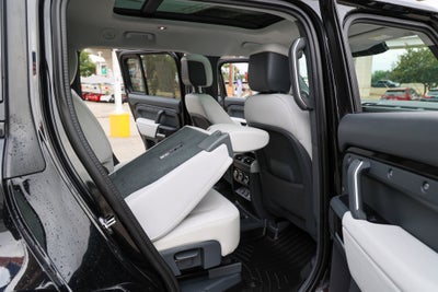 2025 Land Rover Defender X-Dynamic SE