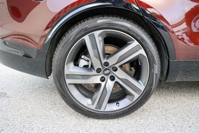 2026 Land Rover Discovery Gemini Edition