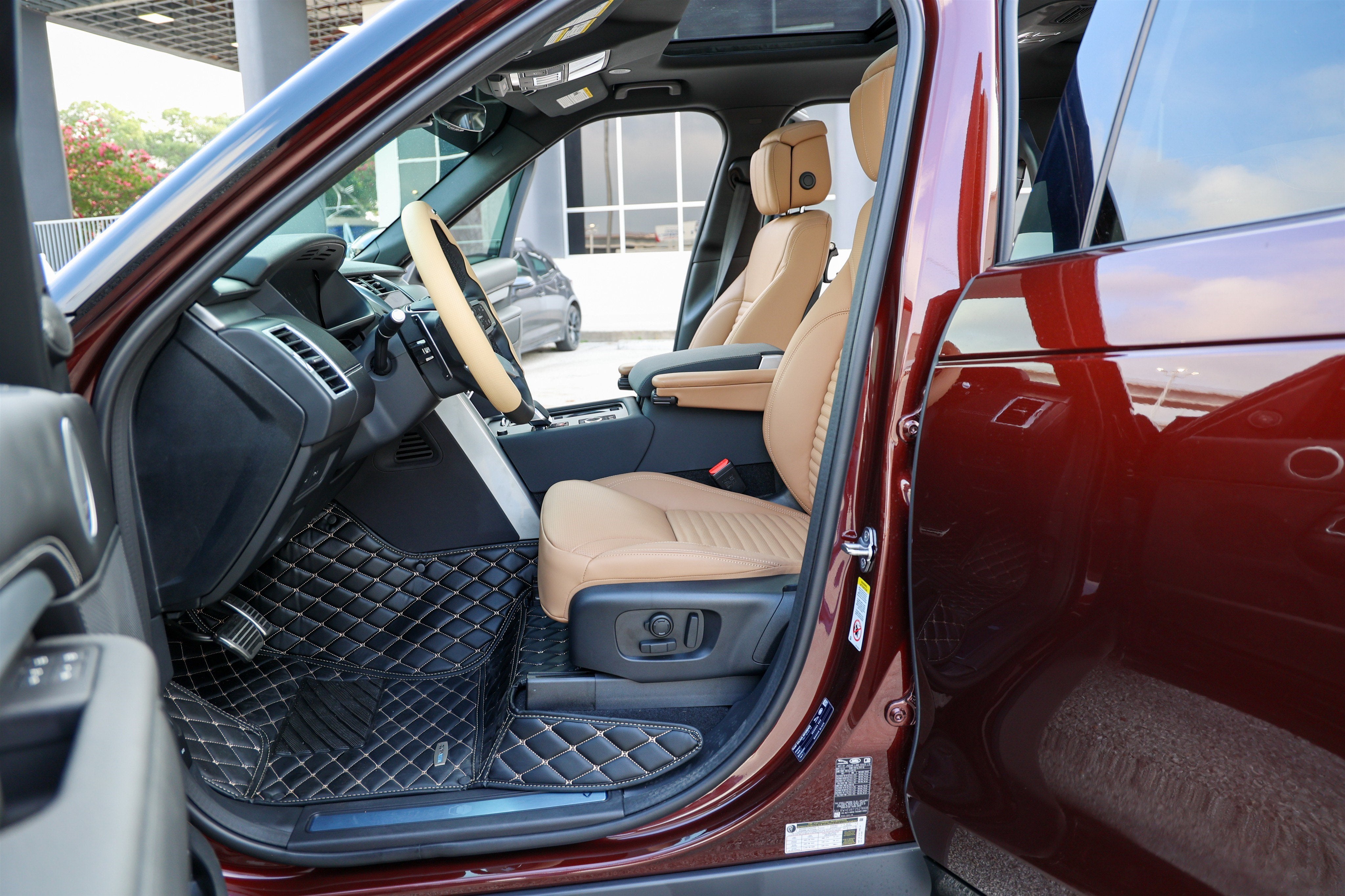 2026 Land Rover Discovery Gemini Edition