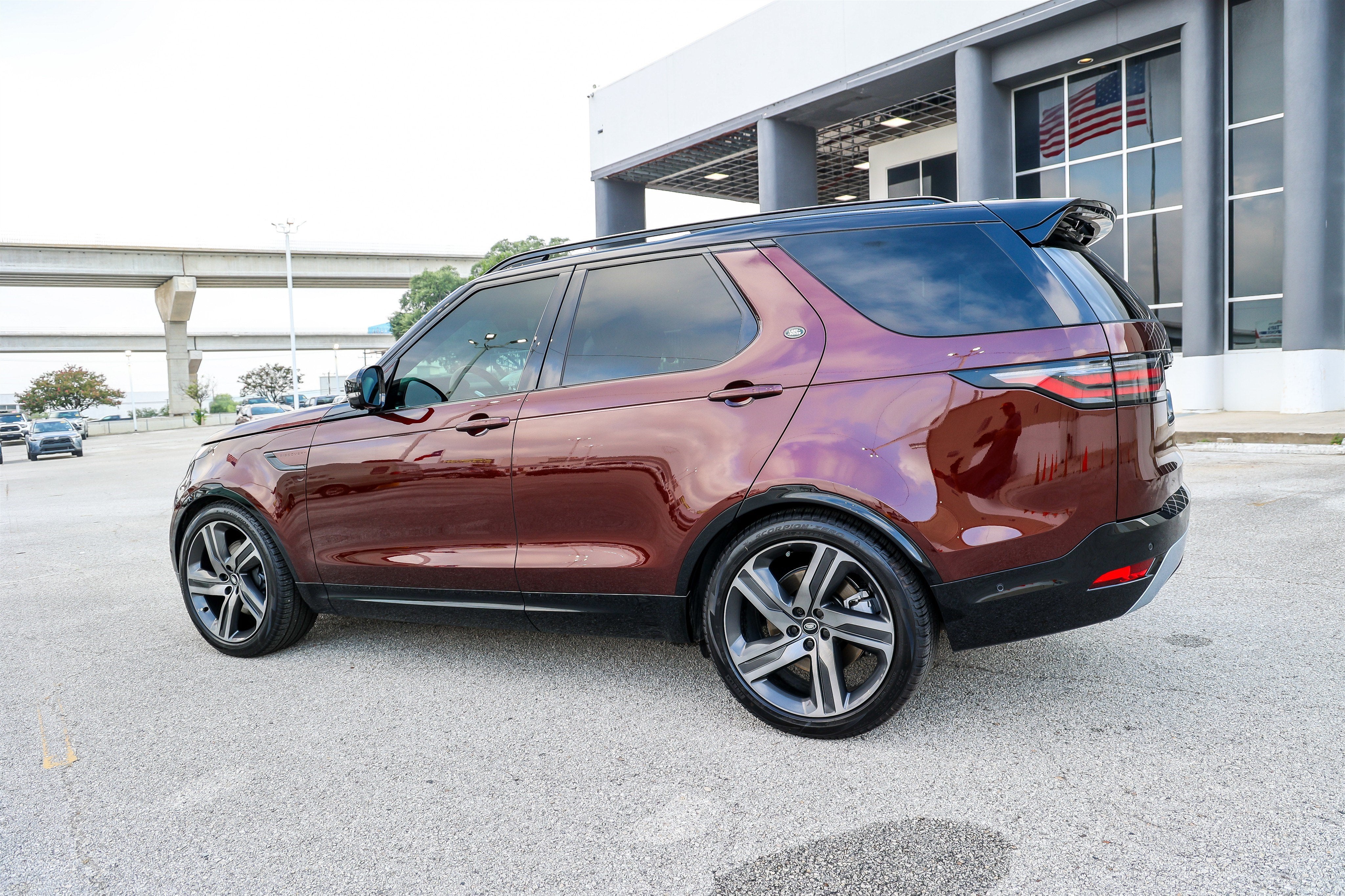 2026 Land Rover Discovery Gemini Edition