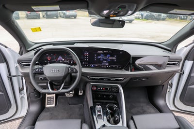 2025 Audi SQ5 Premium Plus