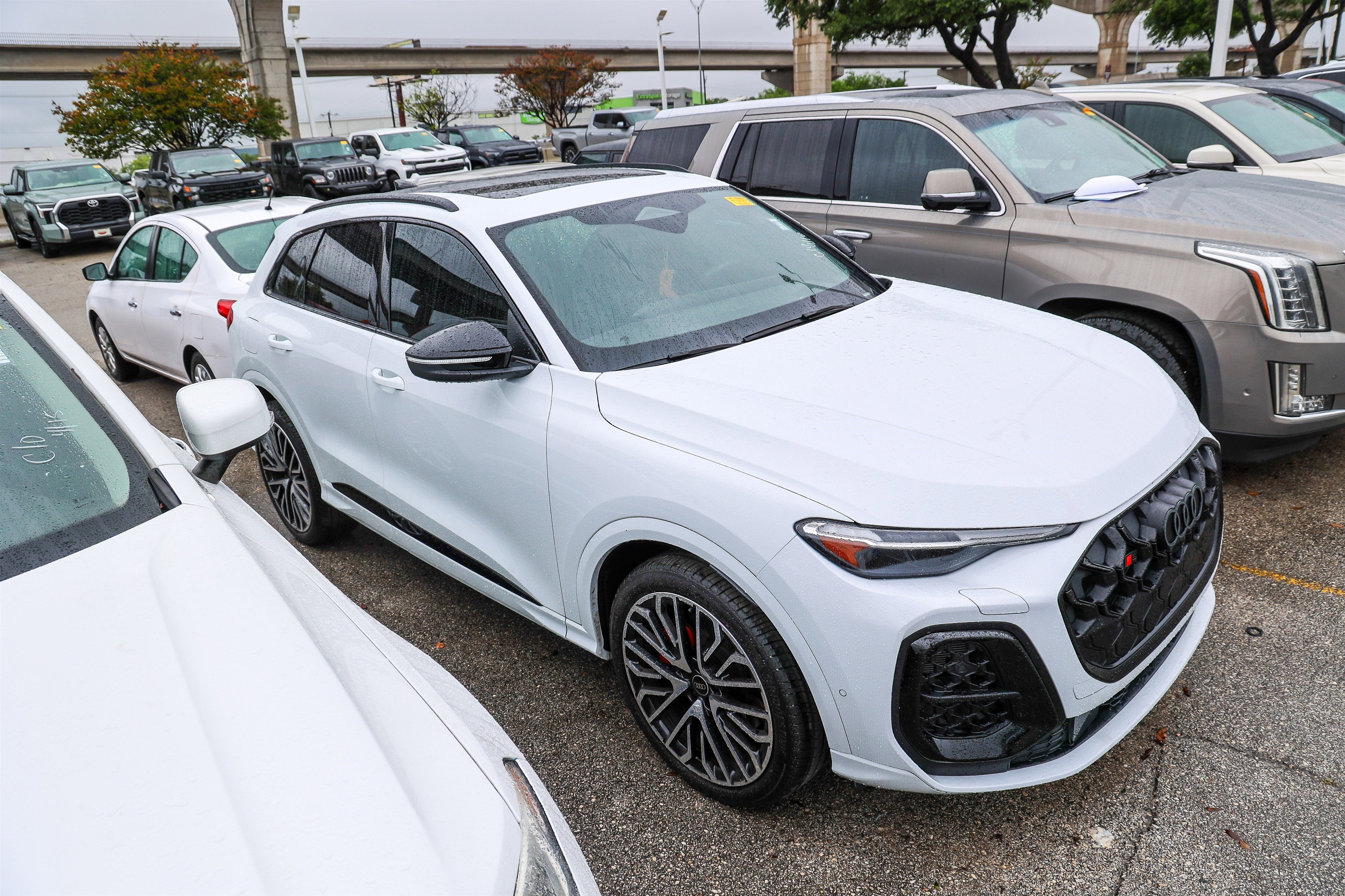 2025 Audi SQ5 Premium Plus