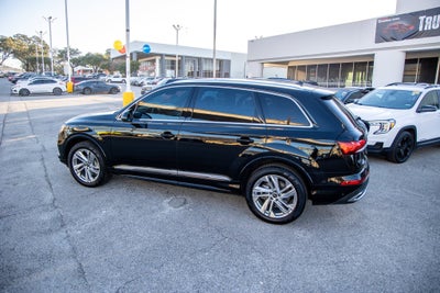2023 Audi Q7 Premium