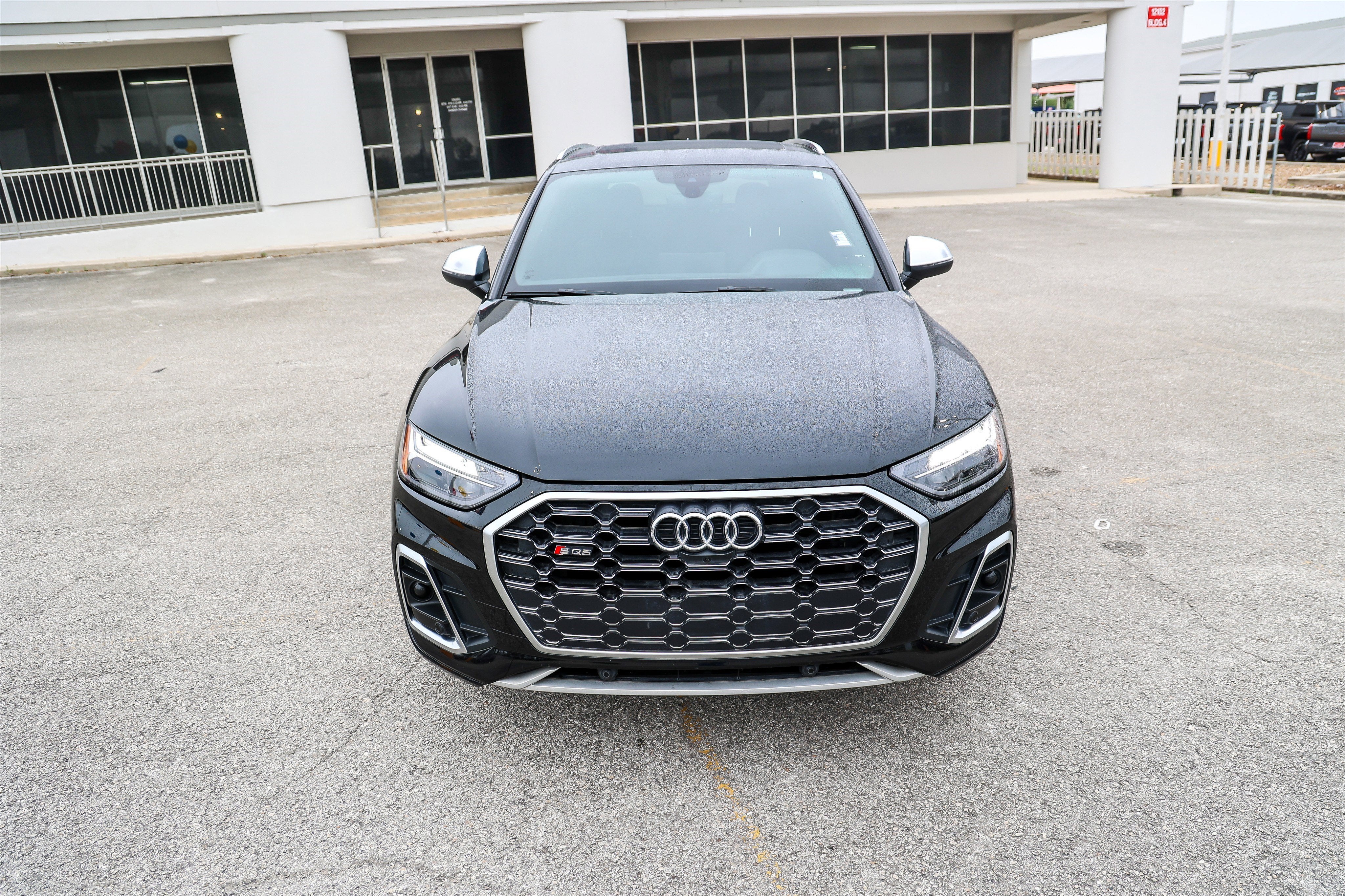 2022 Audi SQ5 Premium Plus