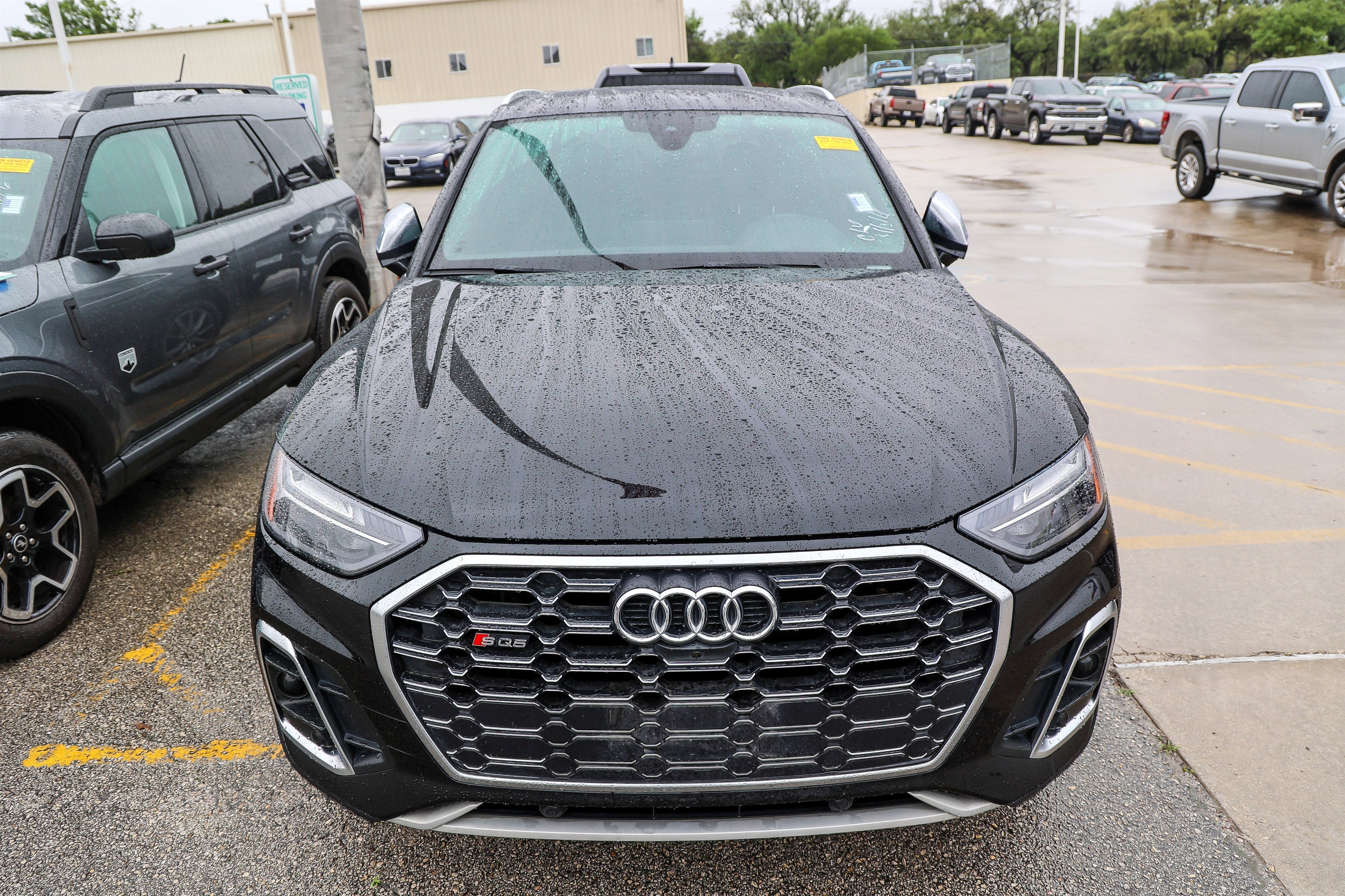 2022 Audi SQ5 Premium Plus