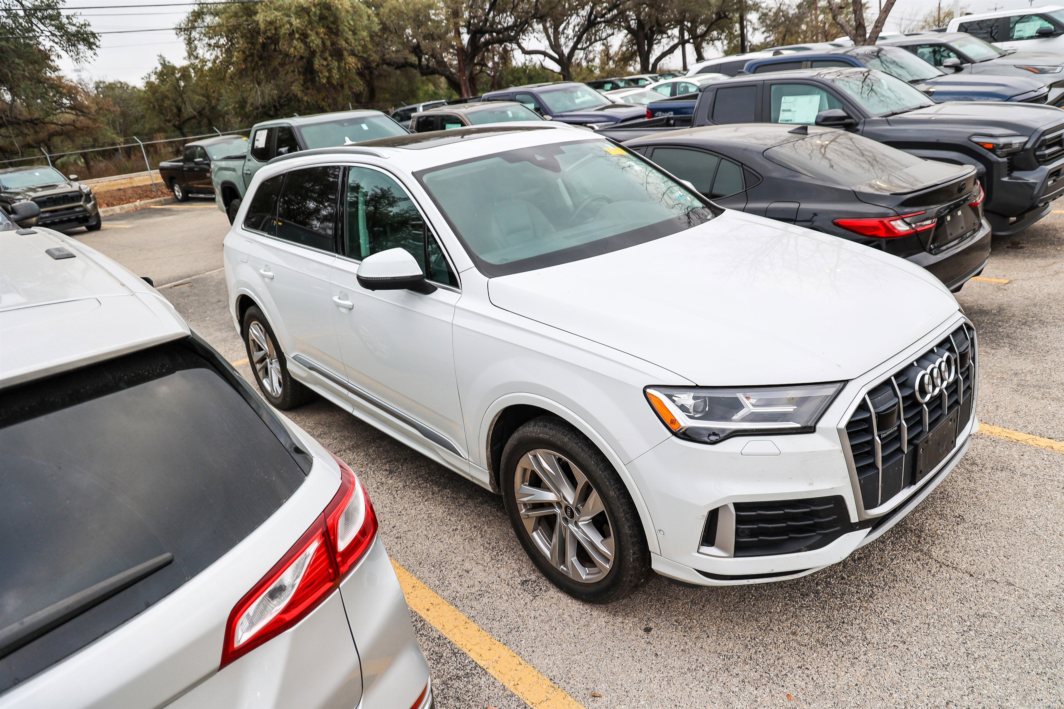 2022 Audi Q7 Premium Plus