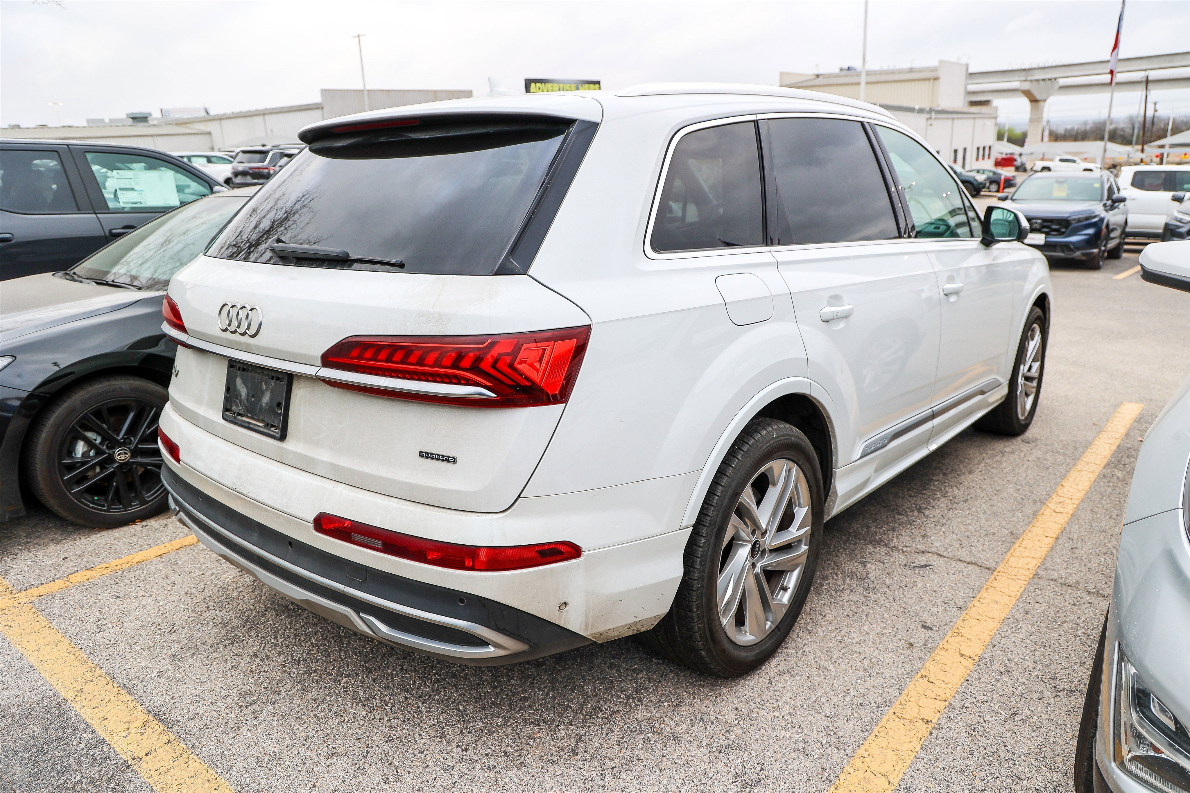 2022 Audi Q7 Premium Plus