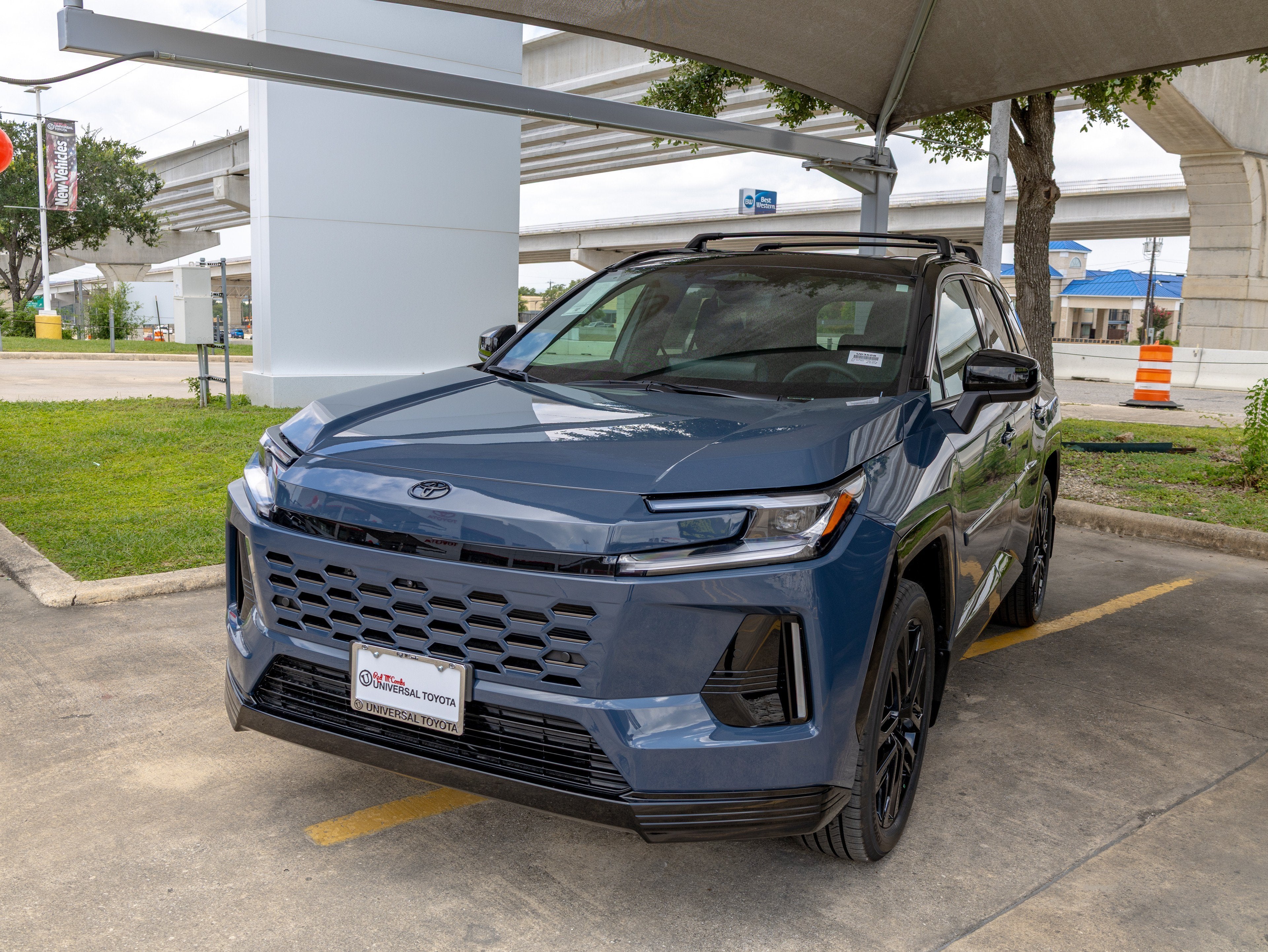 2026 Toyota RAV4 XSE