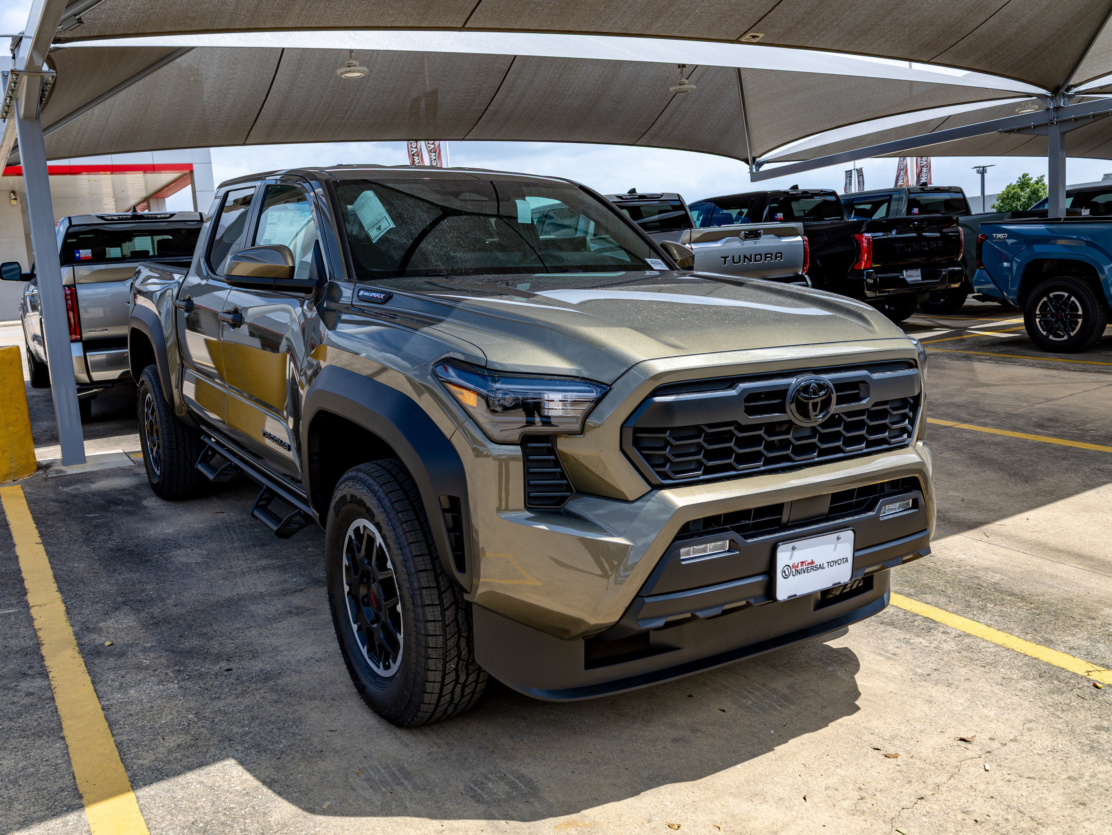 2026 Toyota Tacoma i-FORCE MAX Tacoma TRD Off-Road