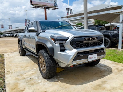 2026 Toyota Tacoma i-FORCE MAX Tacoma Trailhunter