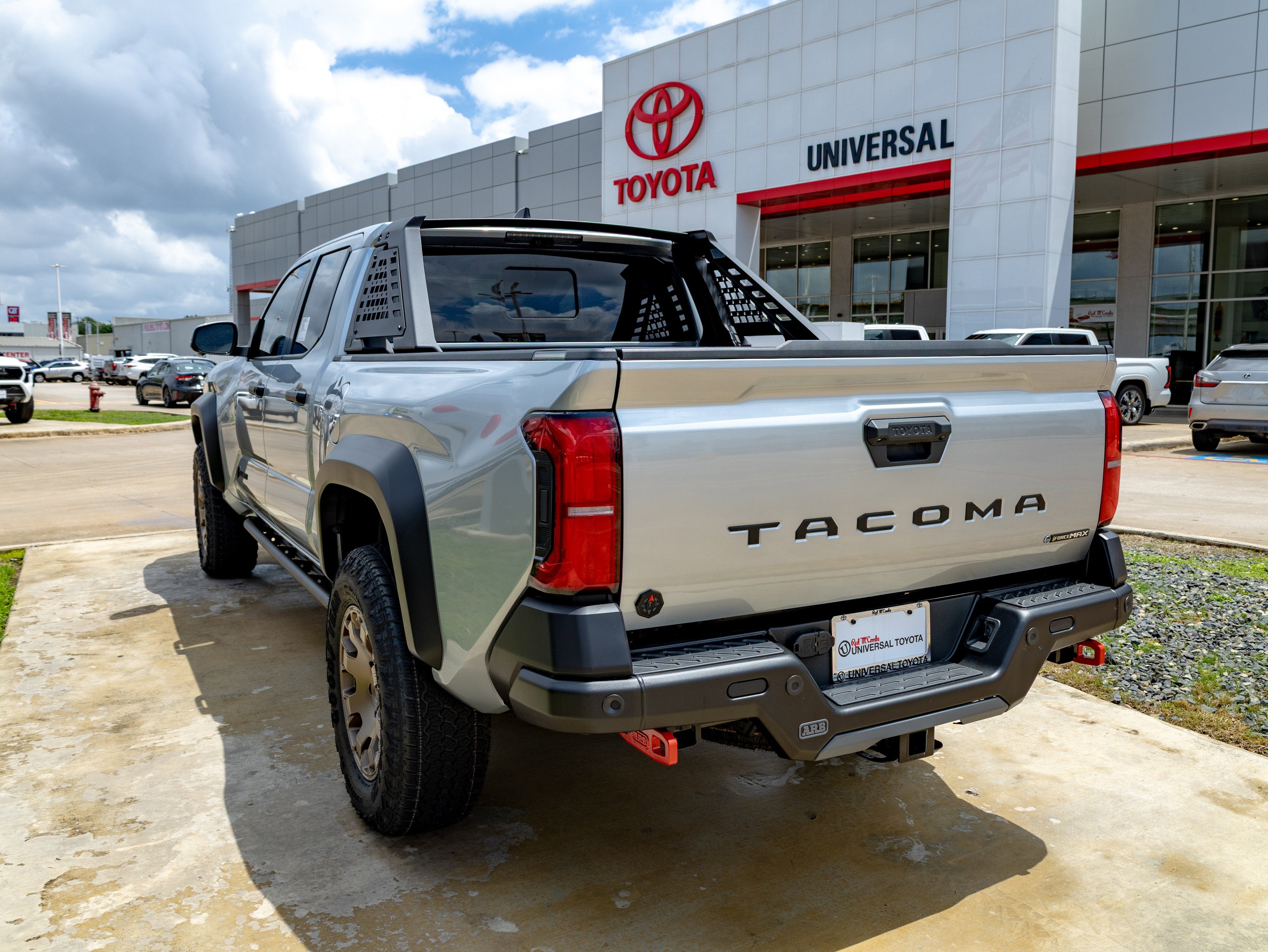 2026 Toyota Tacoma i-FORCE MAX Tacoma Trailhunter