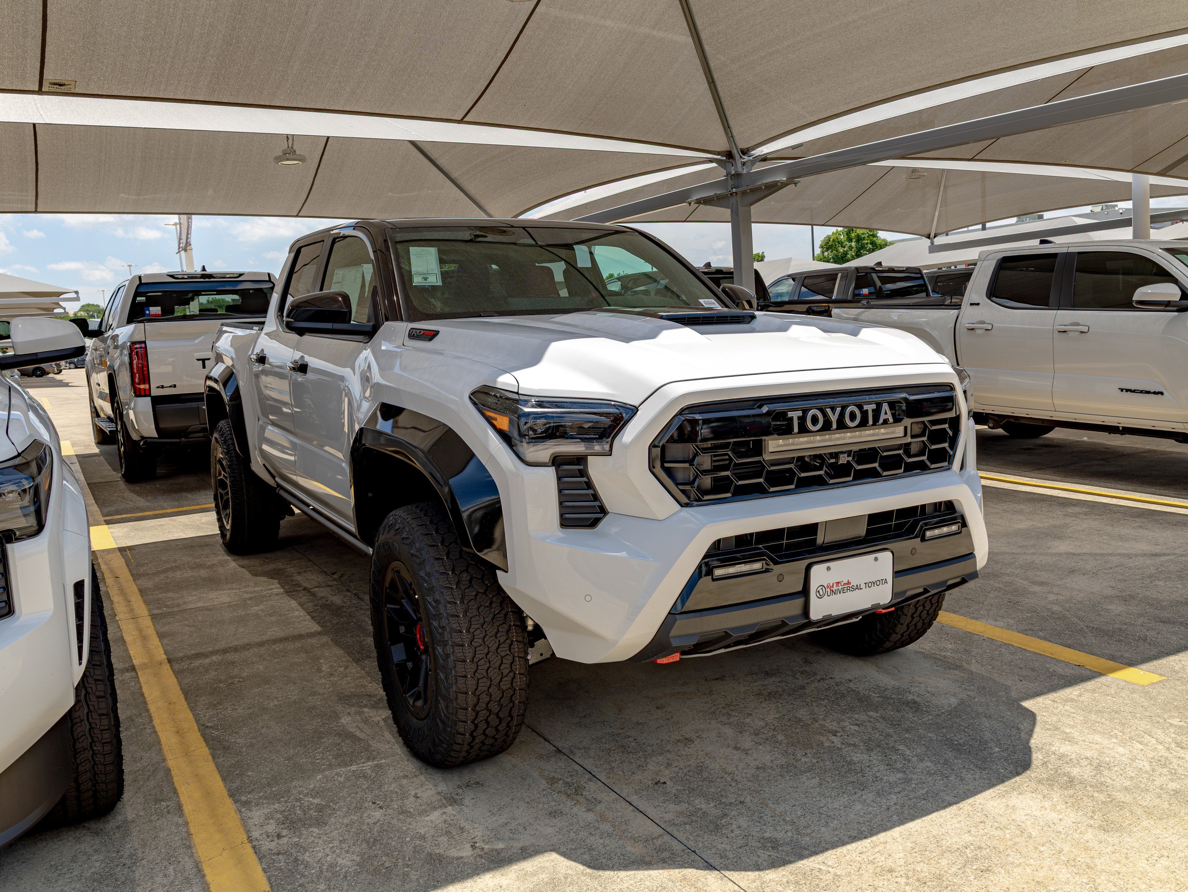 2026 Toyota Tacoma i-FORCE MAX Tacoma TRD Pro