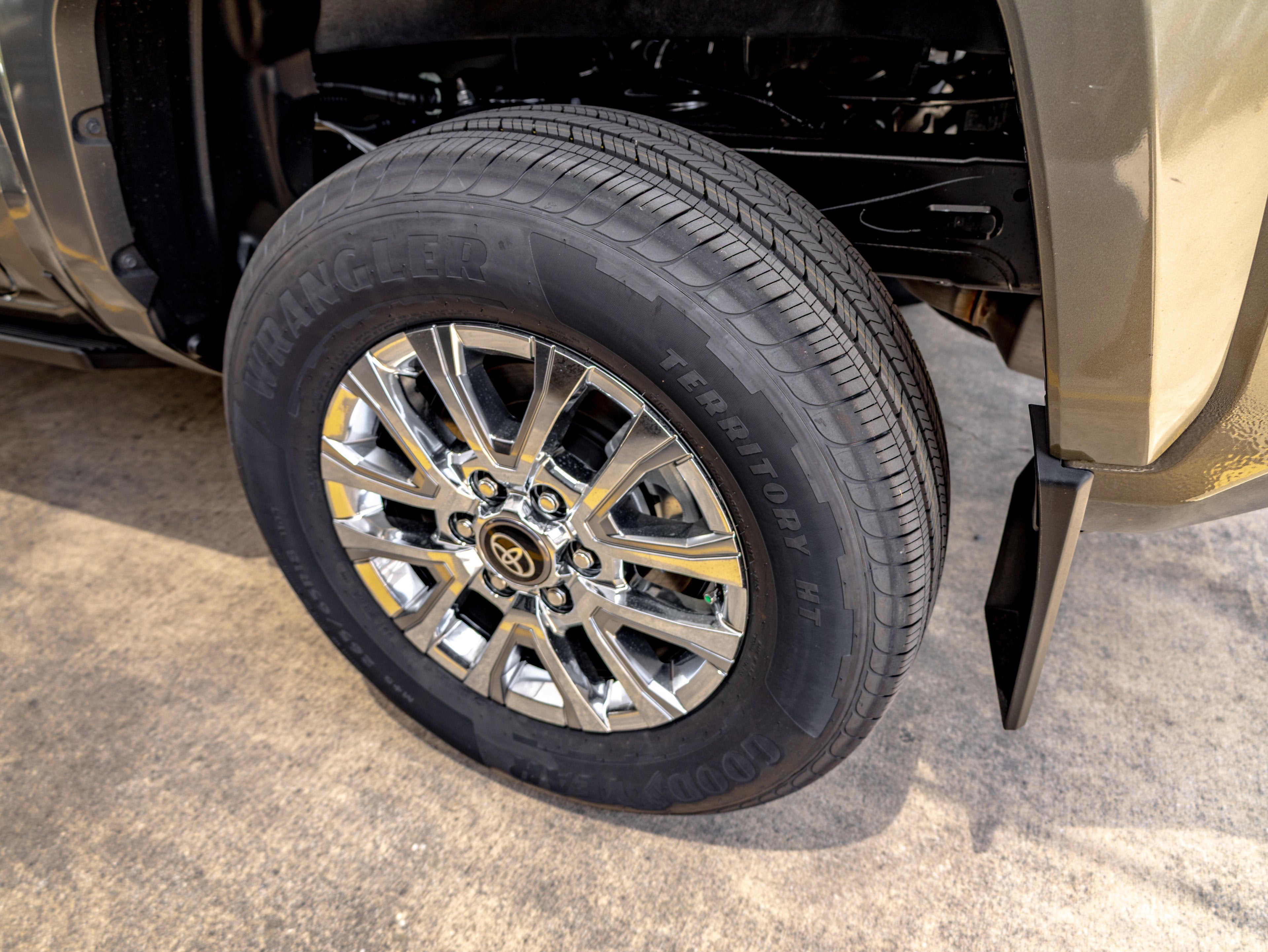 2026 Toyota Tacoma i-FORCE MAX Tacoma Limited