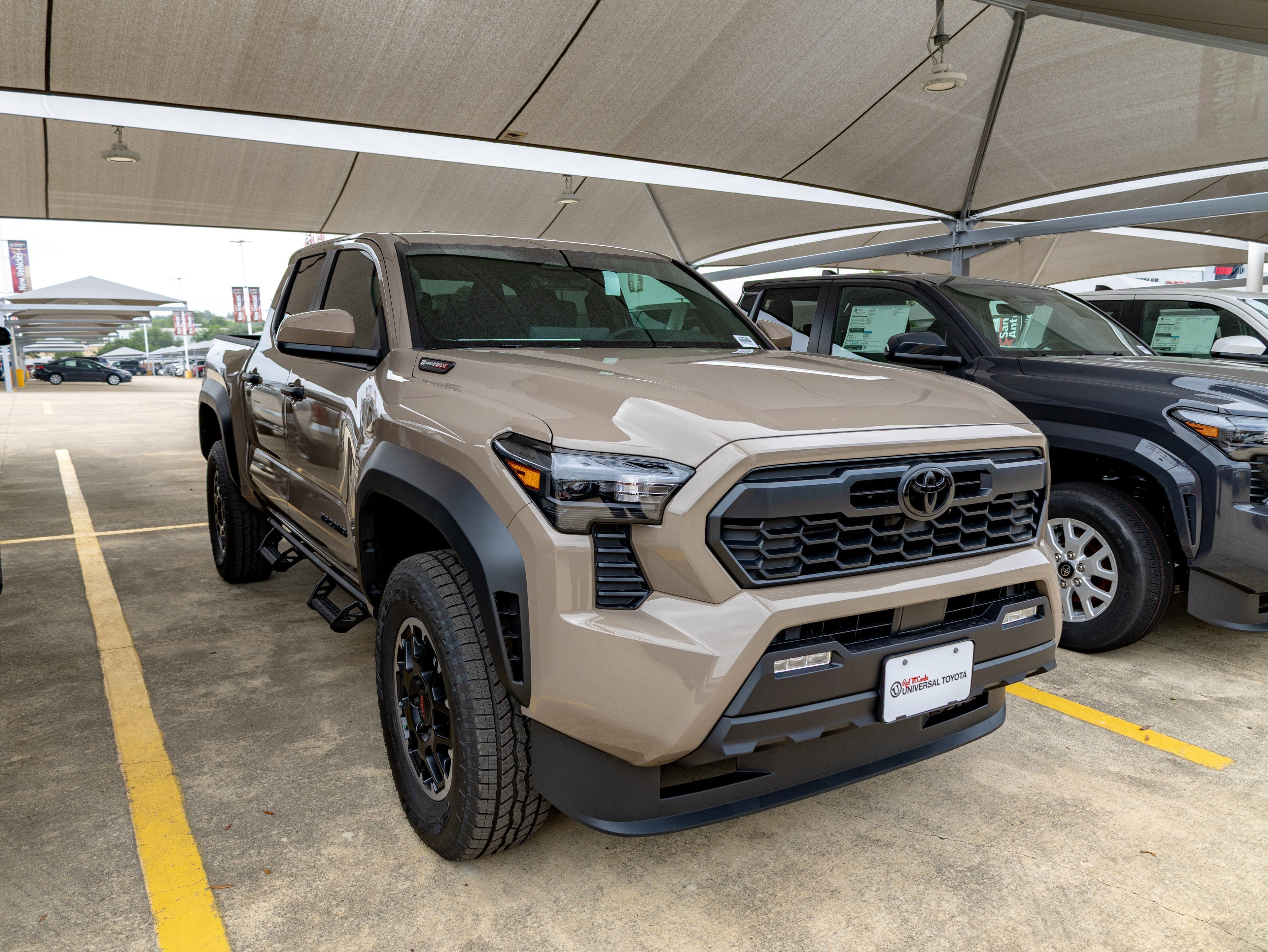 2026 Toyota Tacoma i-FORCE MAX Tacoma TRD Off-Road