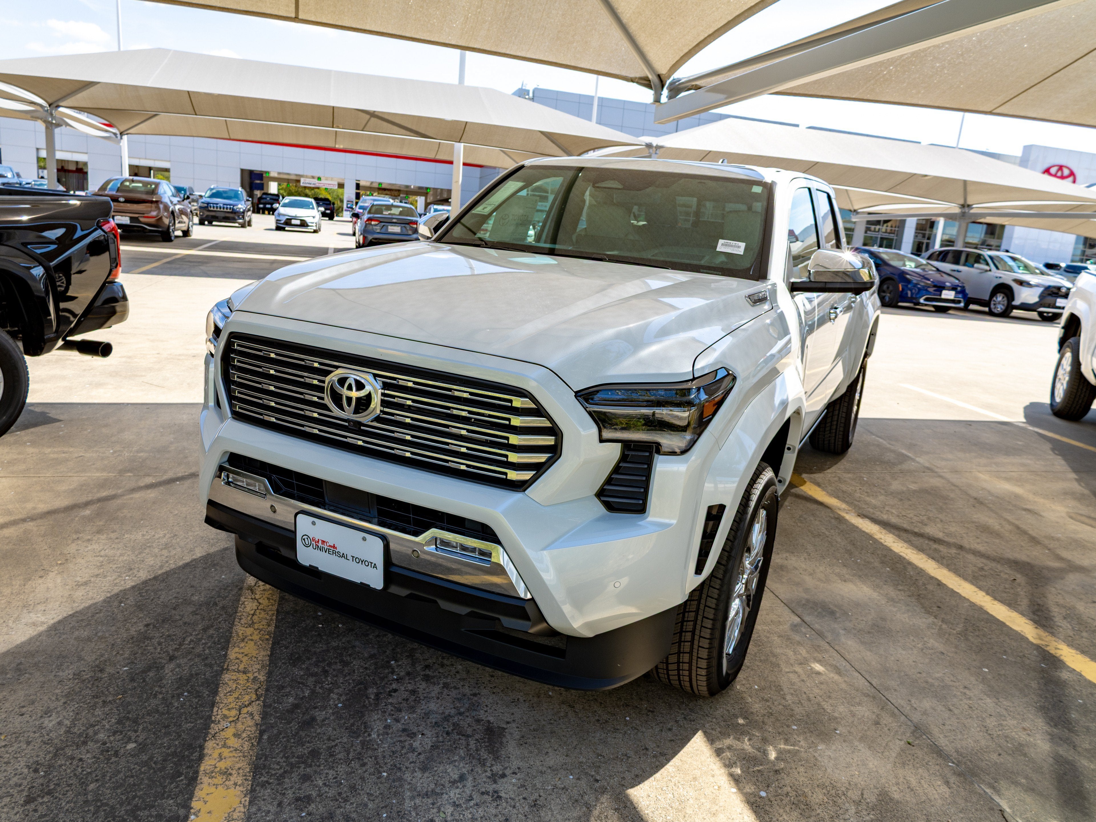 2026 Toyota Tacoma i-FORCE MAX Tacoma Limited