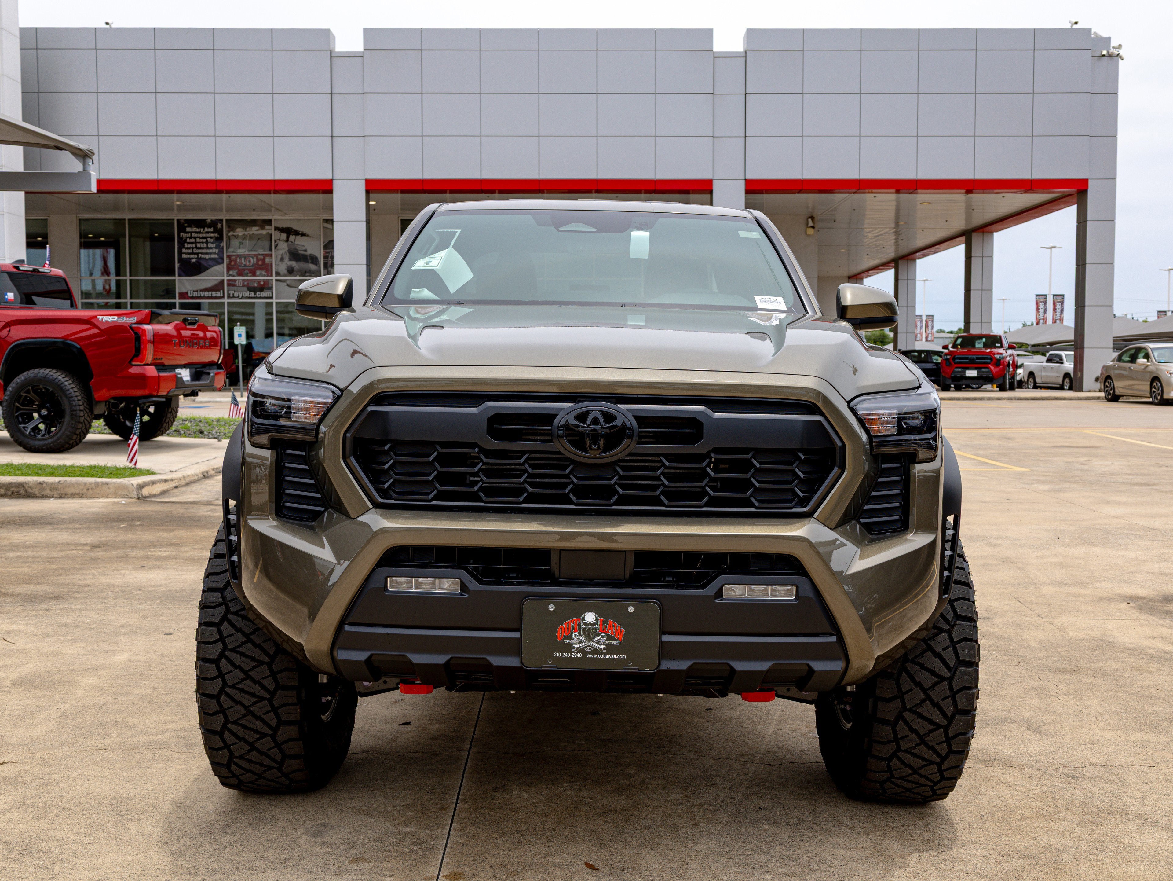 2026 Toyota Tacoma i-FORCE MAX Tacoma TRD Off-Road