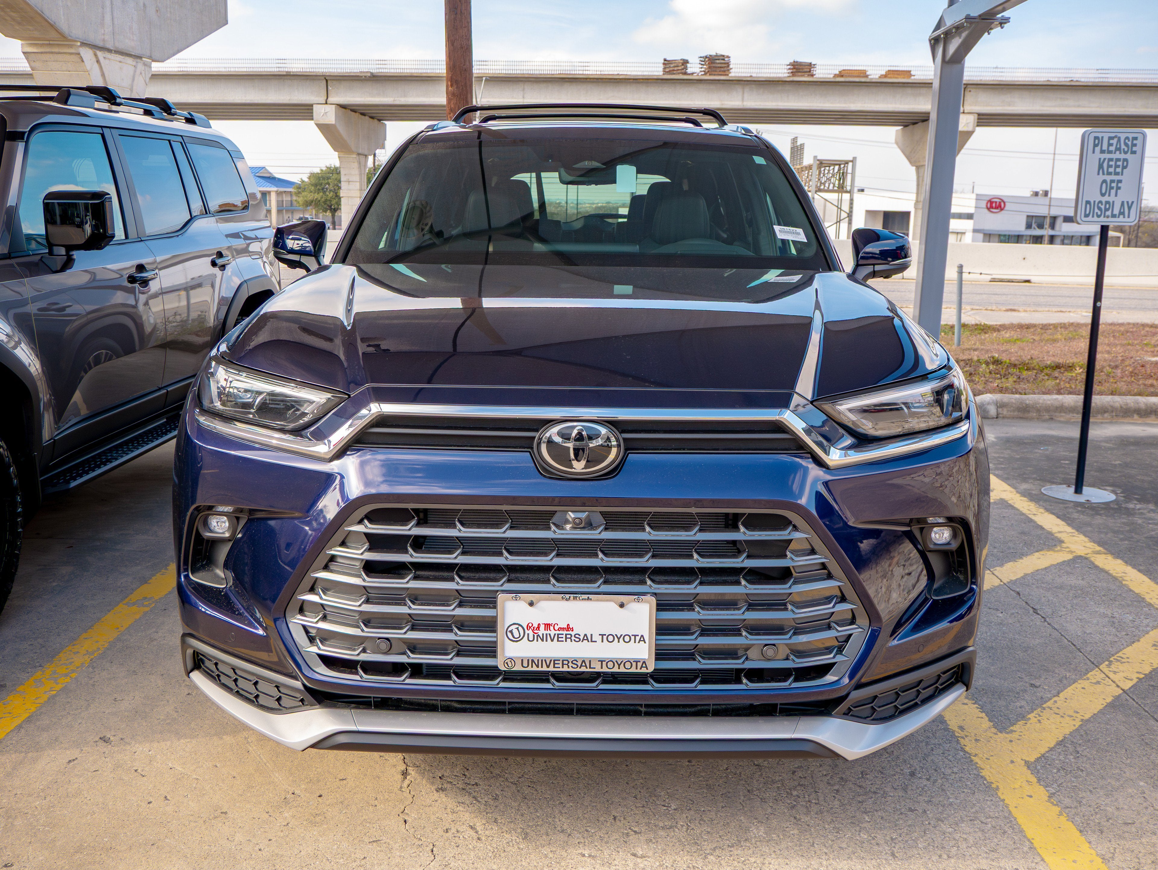 2026 Toyota Grand Highlander Hybrid MAX Platinum