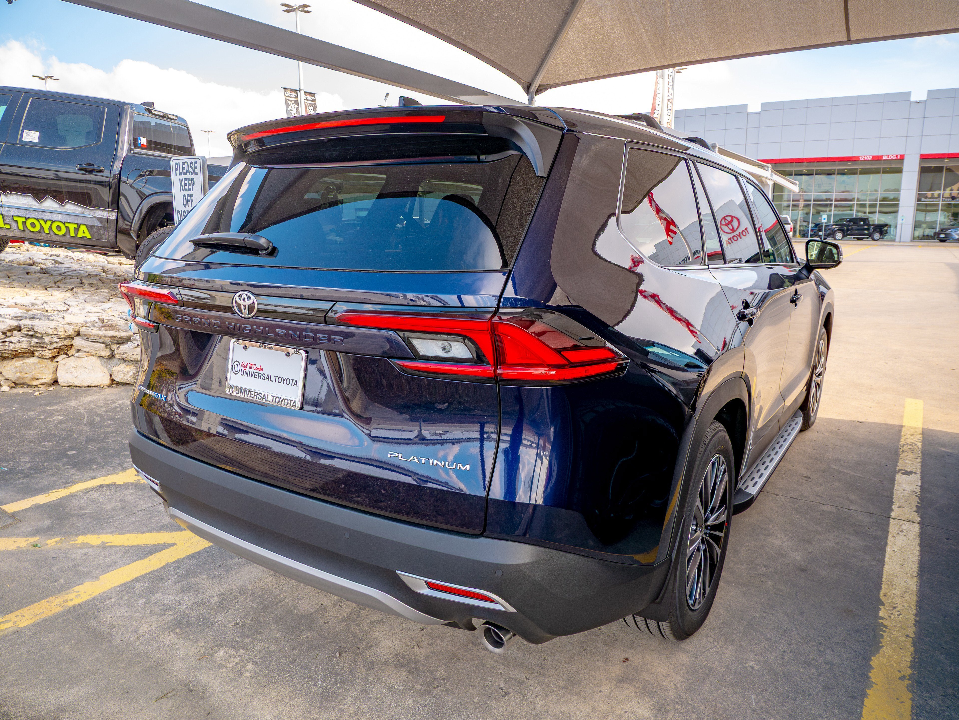 2026 Toyota Grand Highlander Hybrid MAX Platinum