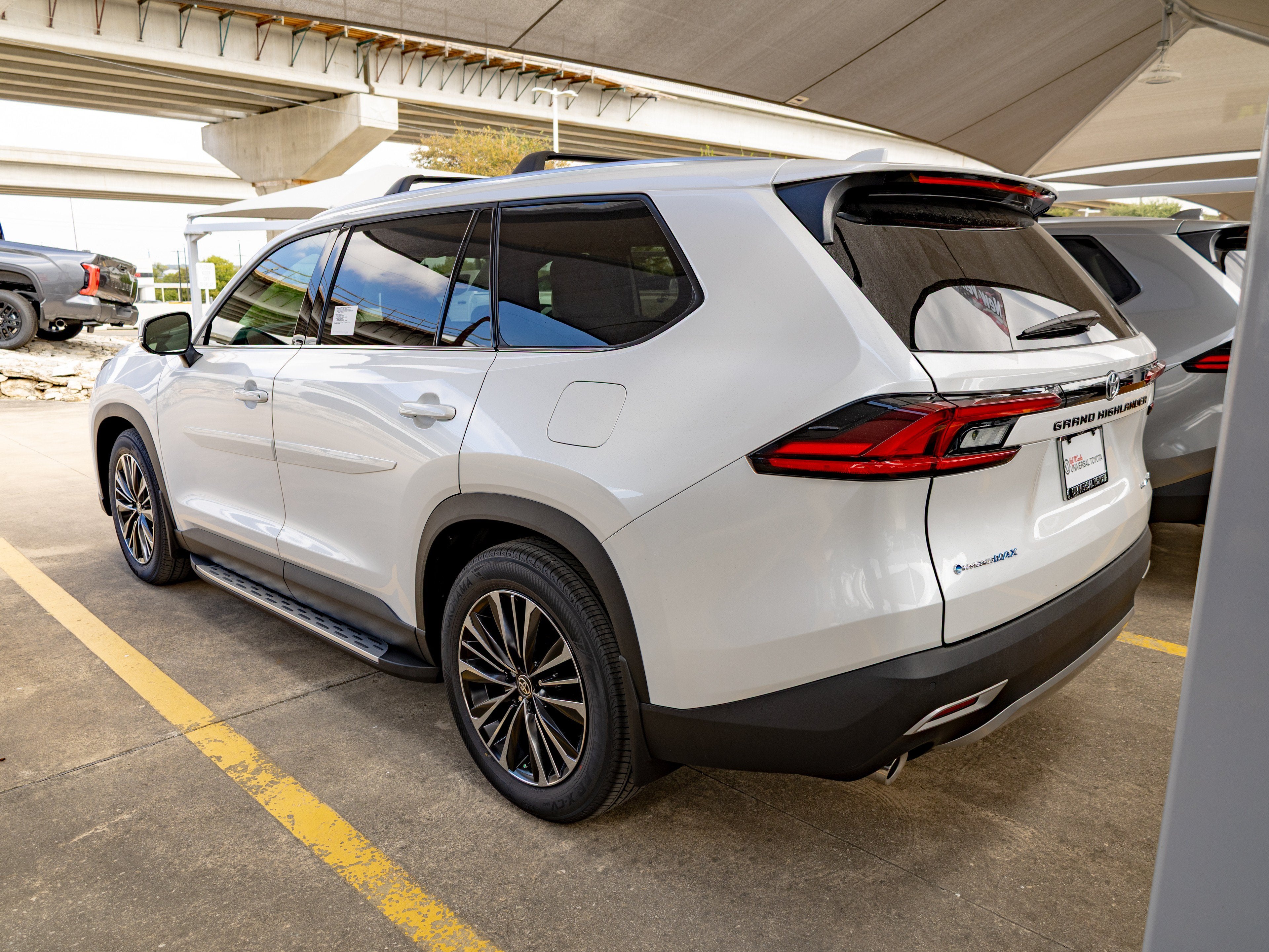 2026 Toyota Grand Highlander Hybrid MAX Platinum