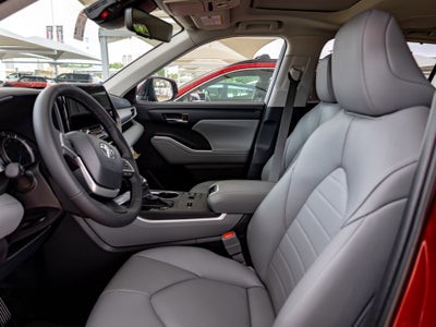 2026 Toyota Highlander Hybrid XLE