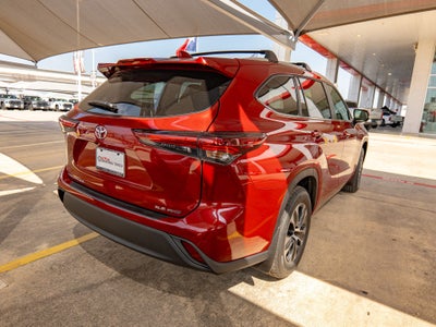 2026 Toyota Highlander XLE