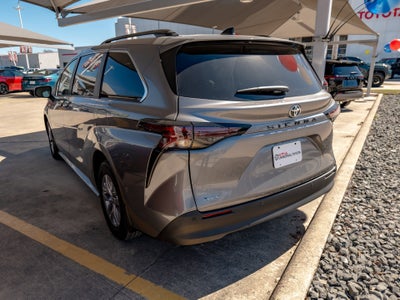 2026 Toyota Sienna XLE
