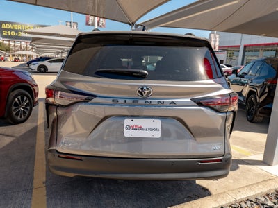 2026 Toyota Sienna XLE