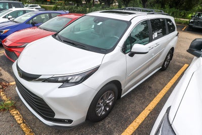 2026 Toyota Sienna XLE