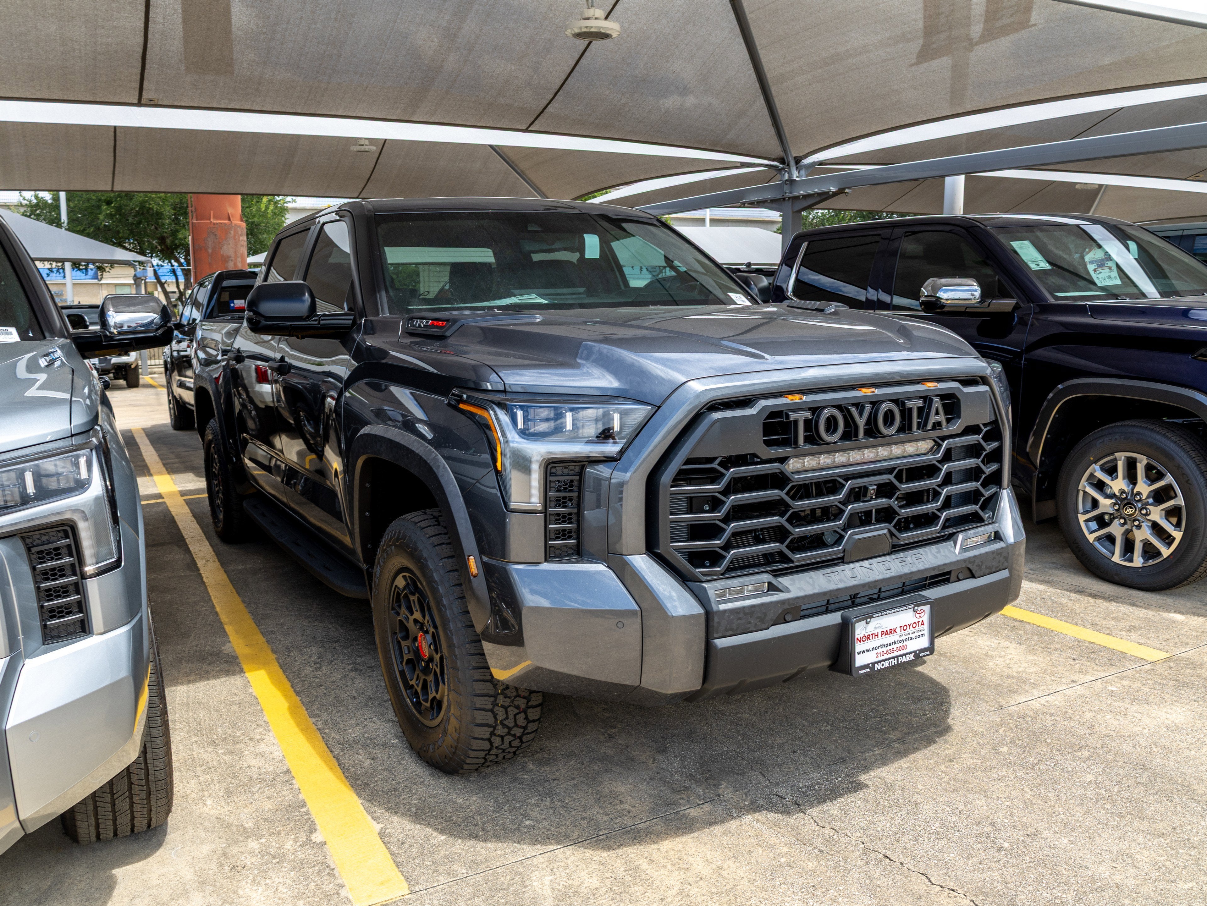 2026 Toyota Tundra i-FORCE MAX Tundra TRD Pro