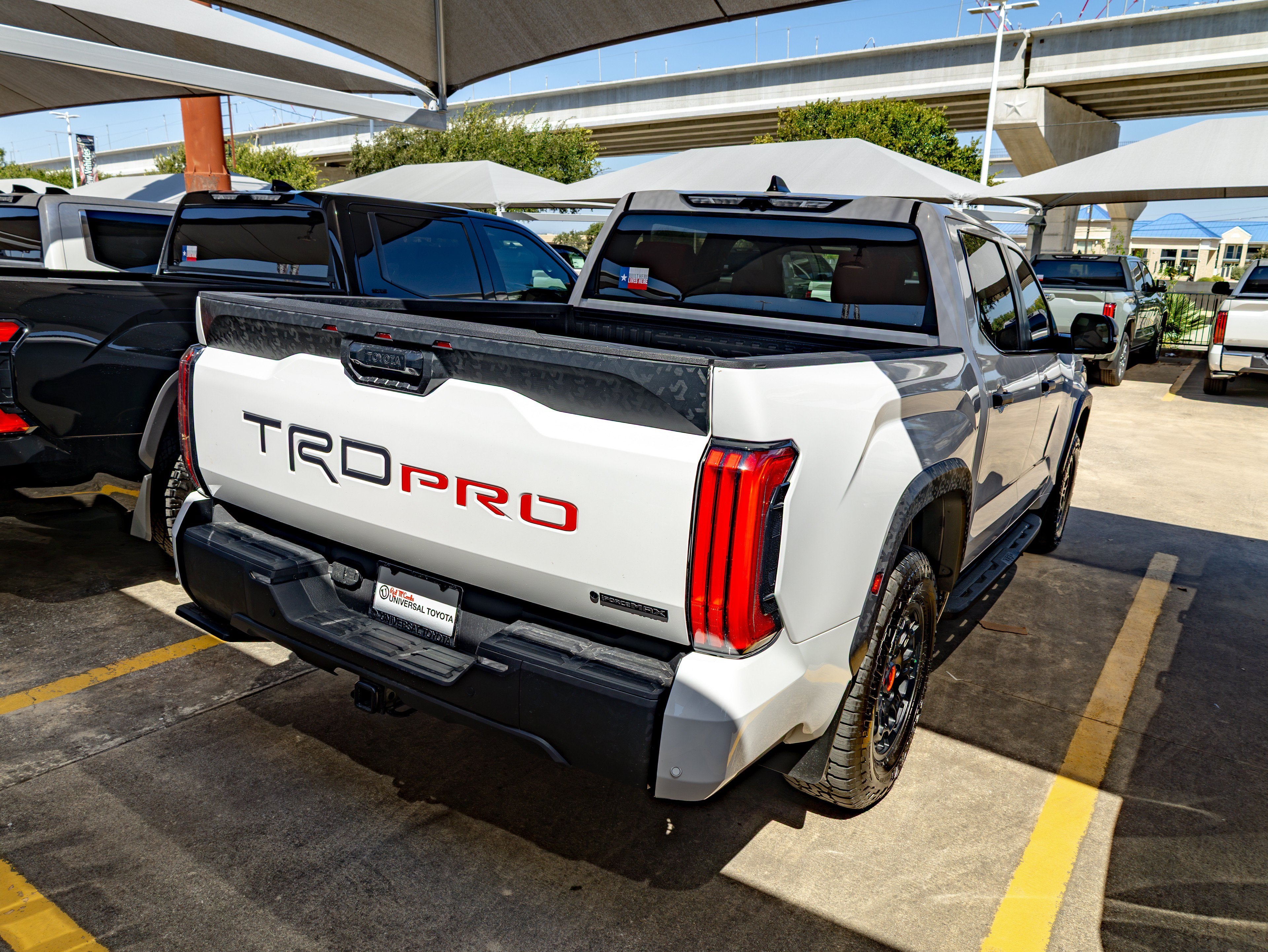 2026 Toyota Tundra i-FORCE MAX Tundra TRD Pro