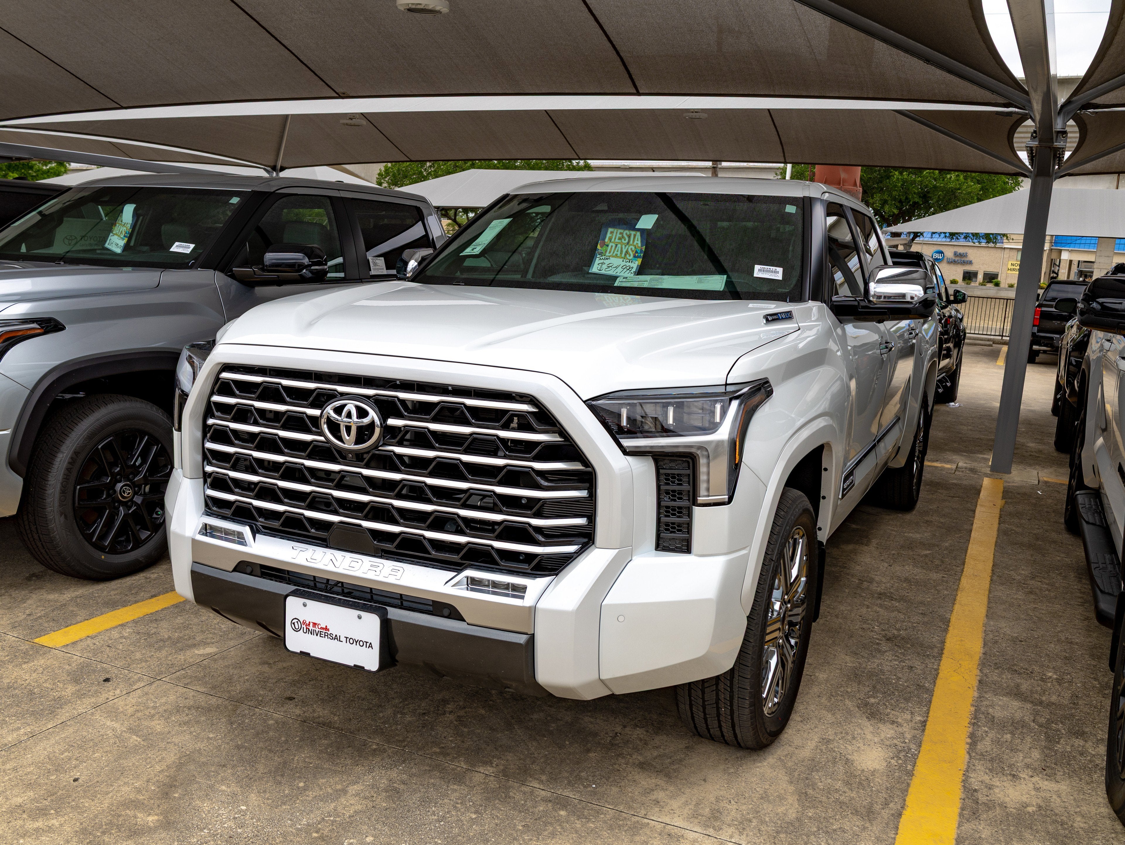 2026 Toyota Tundra i-FORCE MAX Tundra Capstone