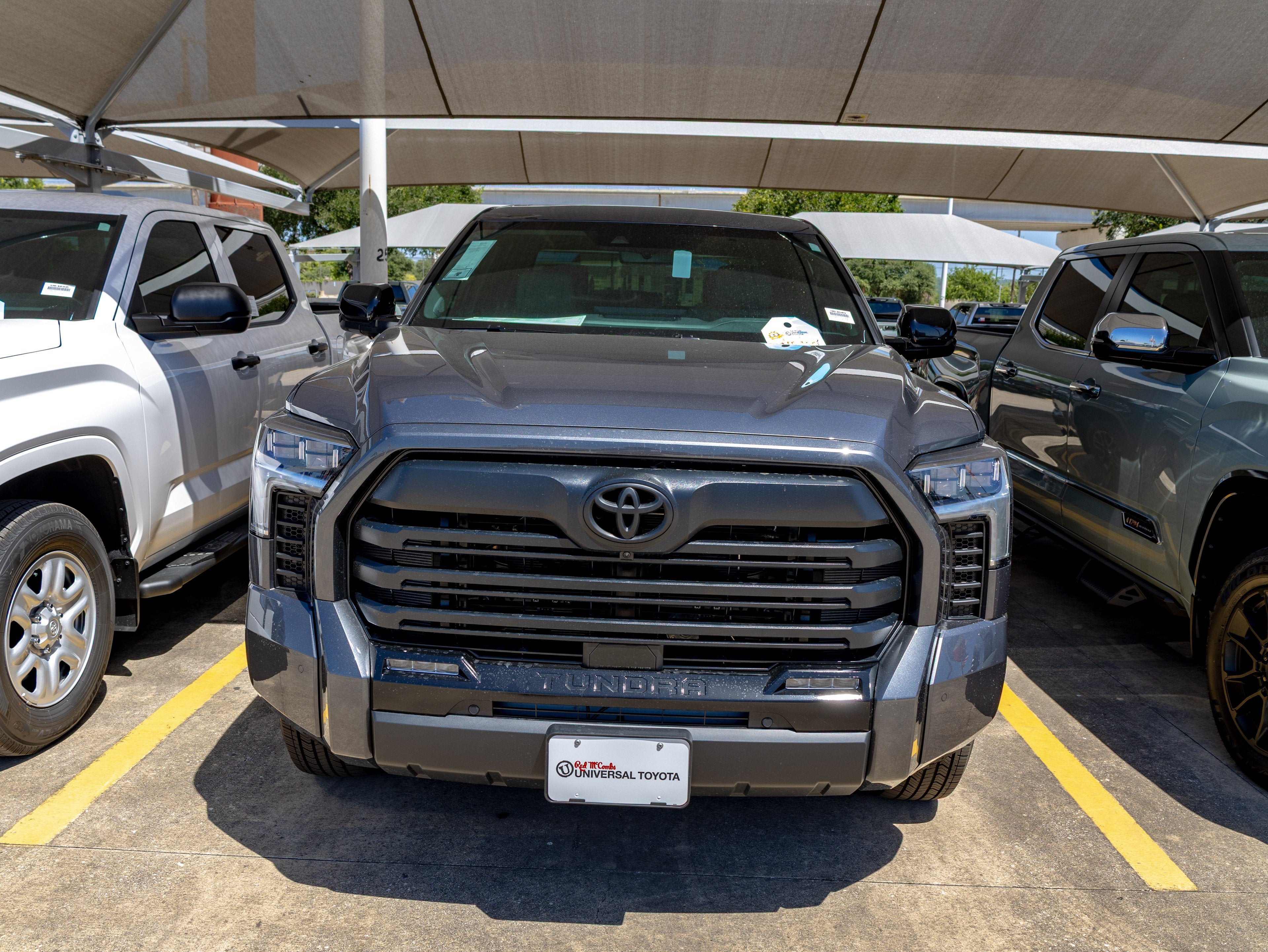2026 Toyota Tundra i-FORCE MAX Tundra Limited