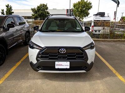 2026 Toyota Corolla Cross LE