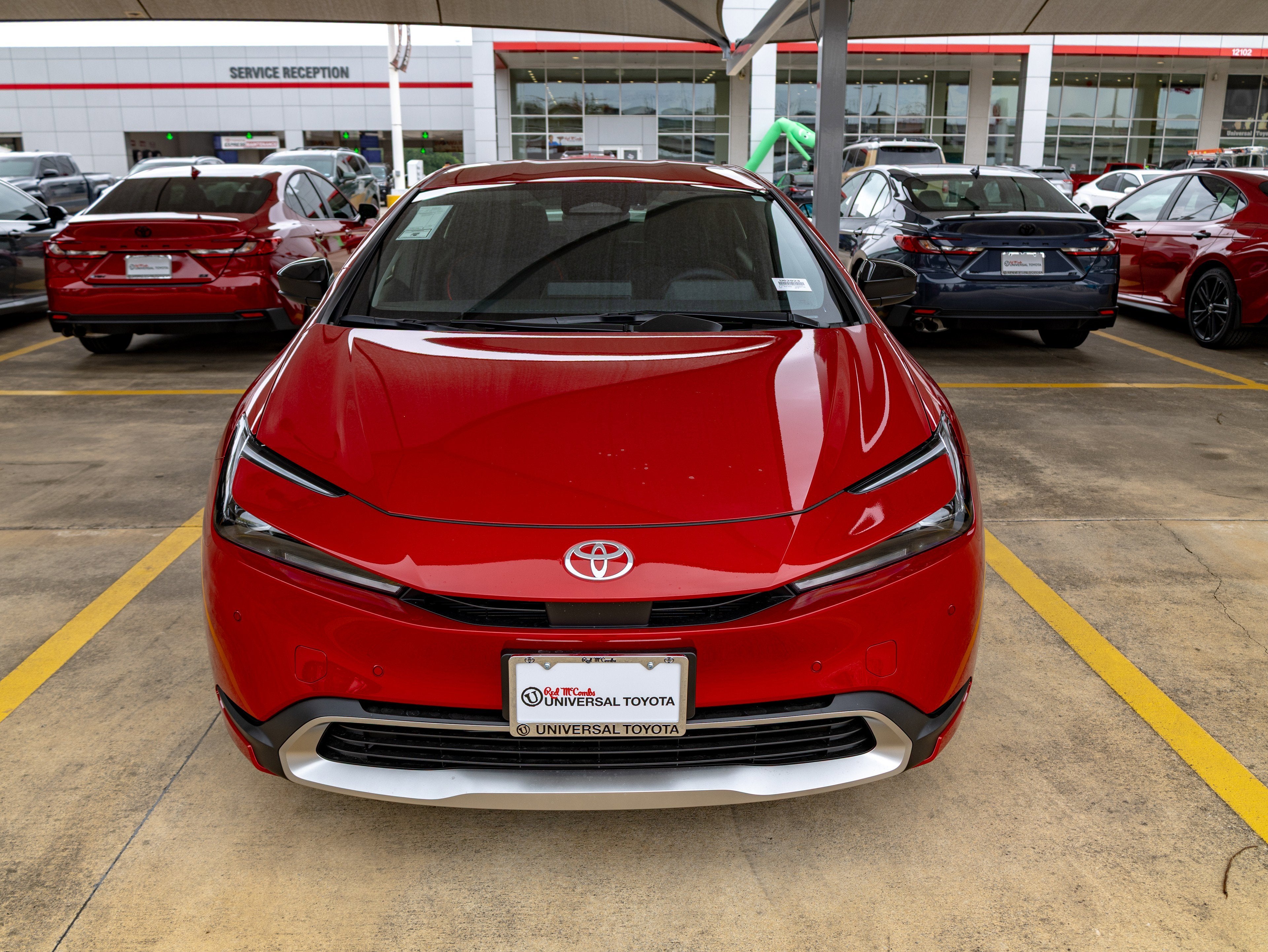 2026 Toyota Prius Plug-in Hybrid SE