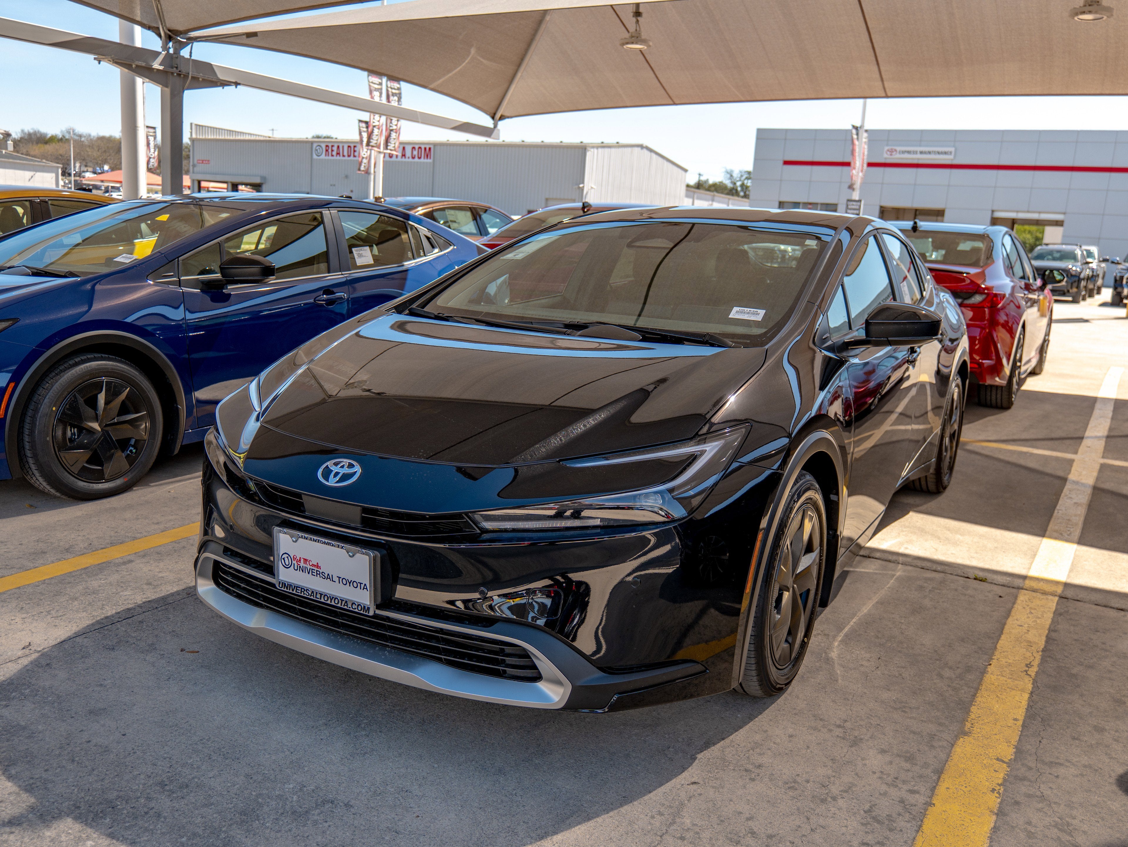 2026 Toyota Prius Plug-in Hybrid SE