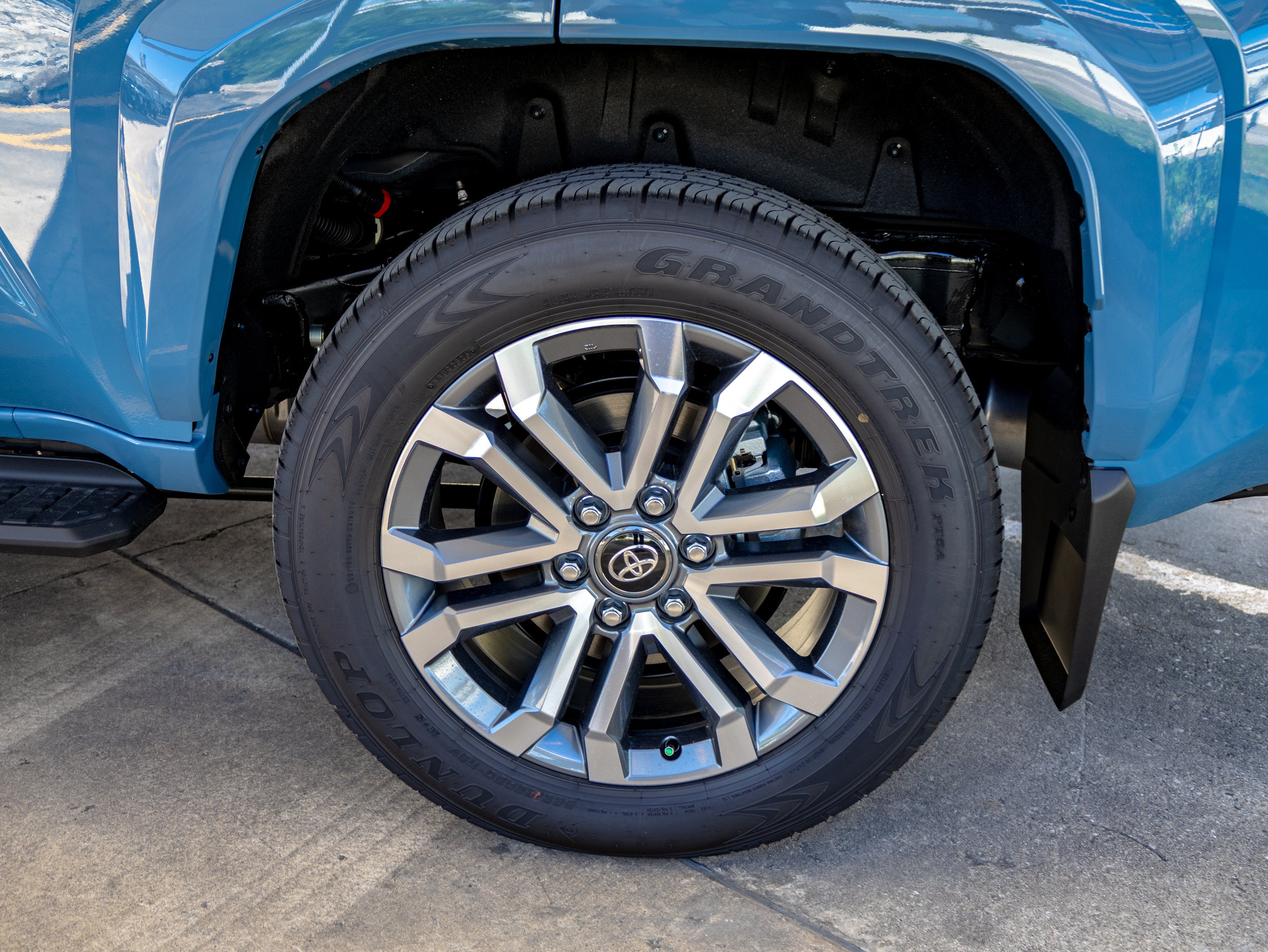 2026 Toyota 4Runner i-FORCE MAX 4Runner Limited
