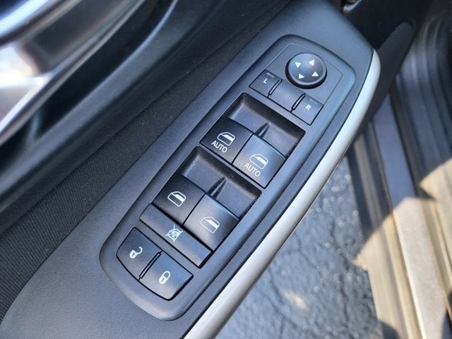 2018 Jeep Cherokee Latitude Tech Connect